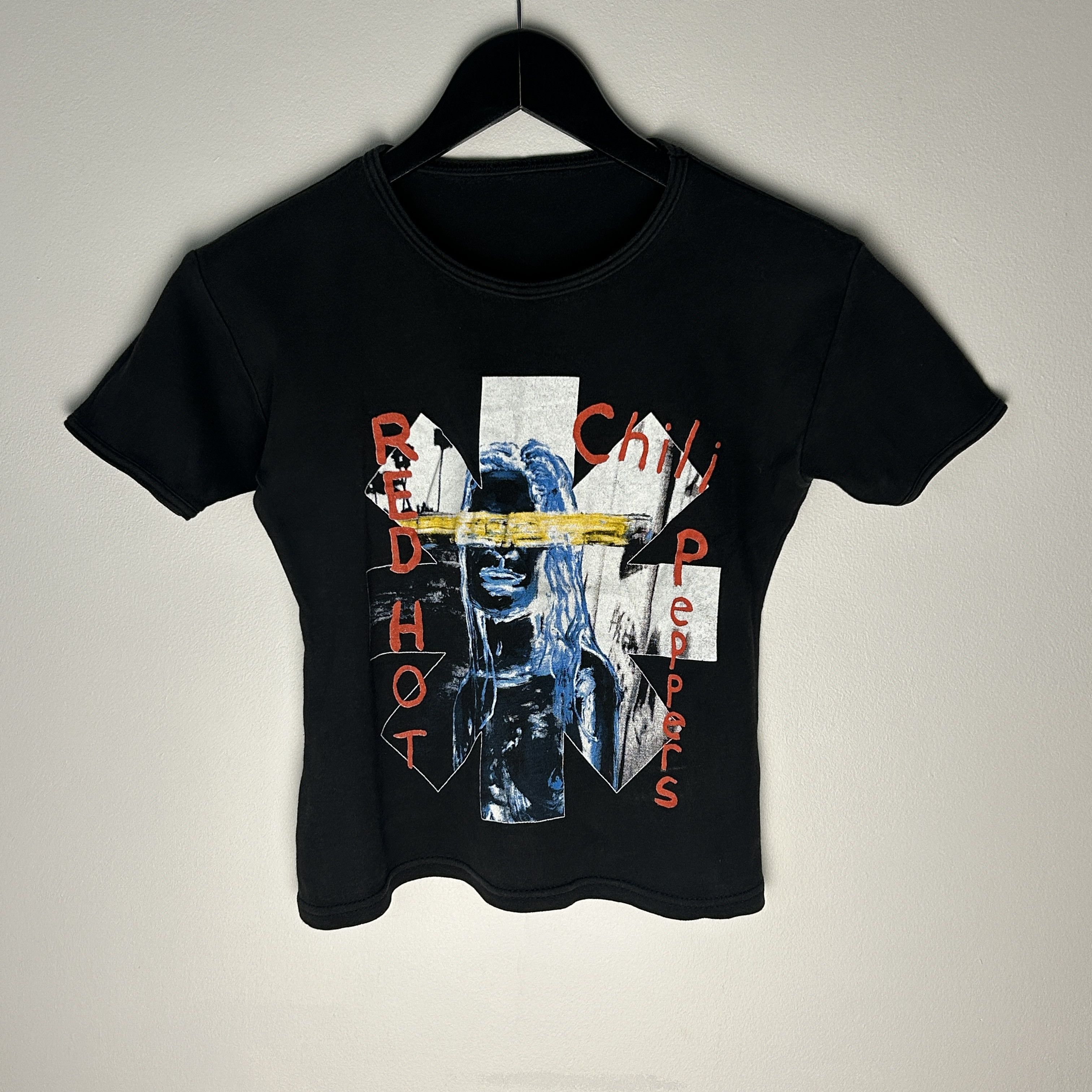 Band Tees Vintage Red Hot Chili Peppers Baby Tee Size S / US 4 / IT 40 - 1 Thumbnail