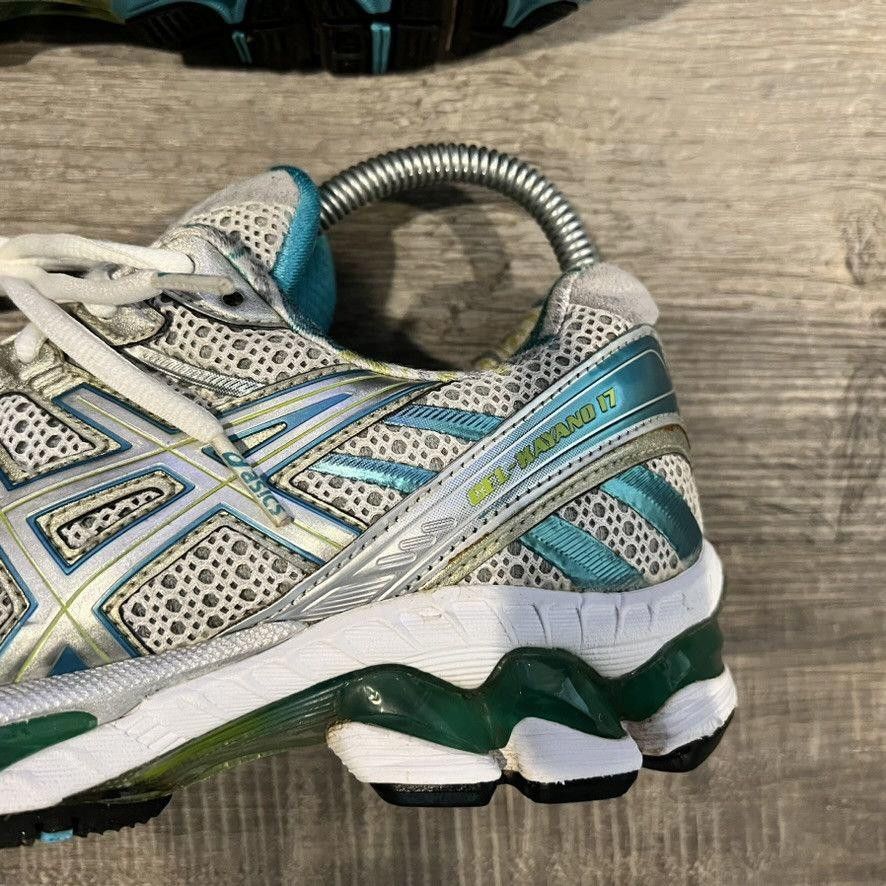 Asics ASICS • WMNS GEL-Kayano 17 (6M) Size US 6 / EU 39 - 9 Thumbnail