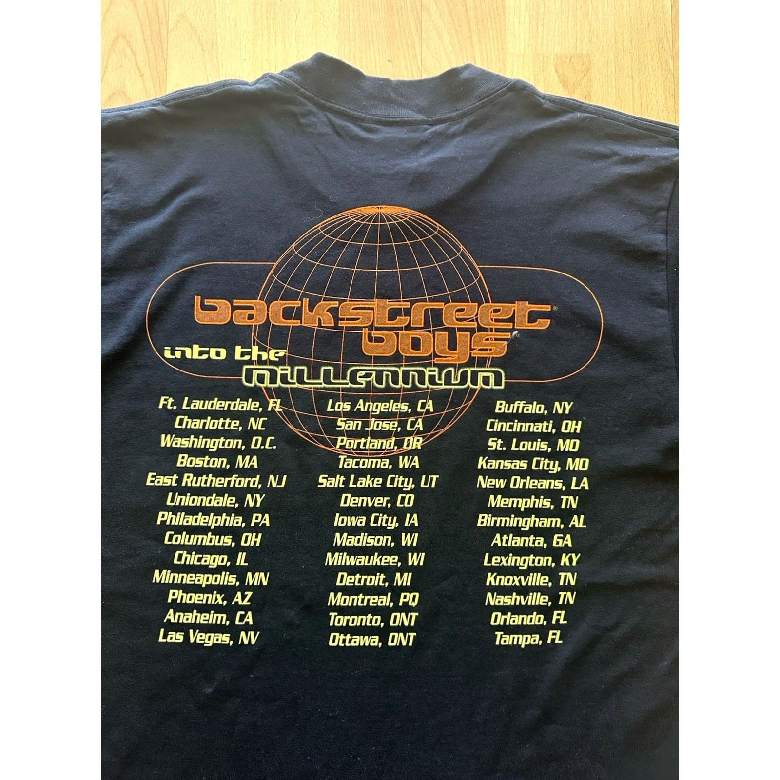 Vintage VINTAGE 90s Backstreet Boys Millennium Promo Shirt M Black Short Sleeve Crew Neck Graphic Print Winterland Men Size US M / EU 48-50 / 2 - 8 Thumbnail