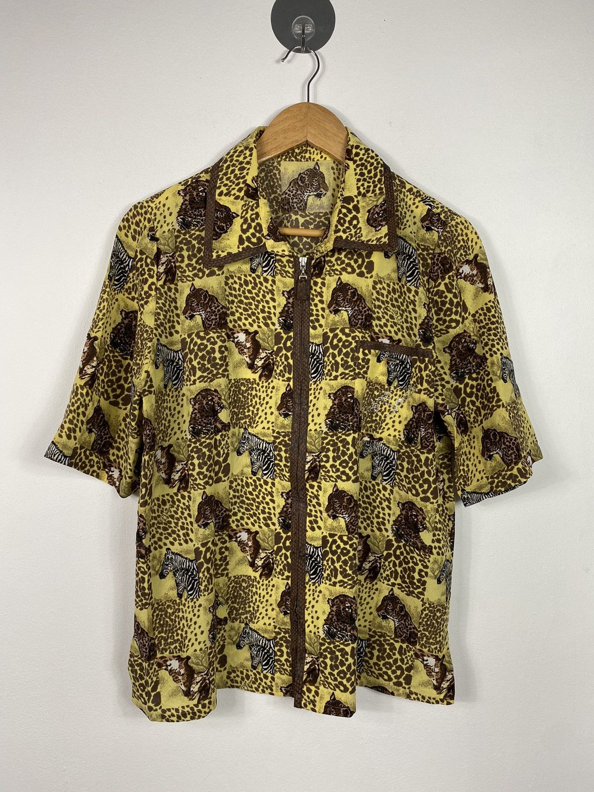 Japanese Brand Japanese Brand Animal Graphic Zipper Up Shirt Size L / US 10 / IT 46 - 1 Thumbnail