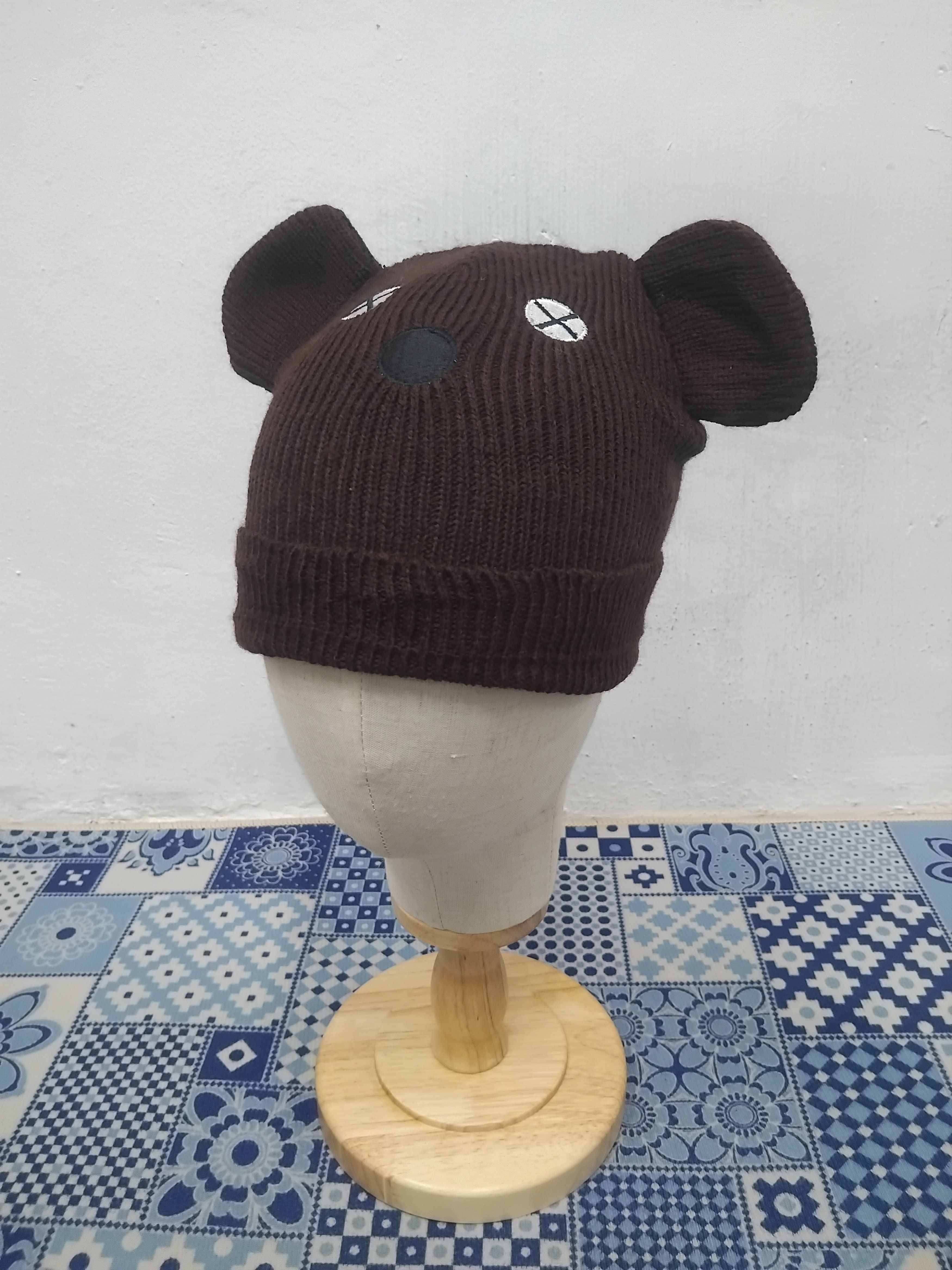 Japanese Brand 💥Bear chocolate colour beanie Size ONE SIZE - 1 Thumbnail