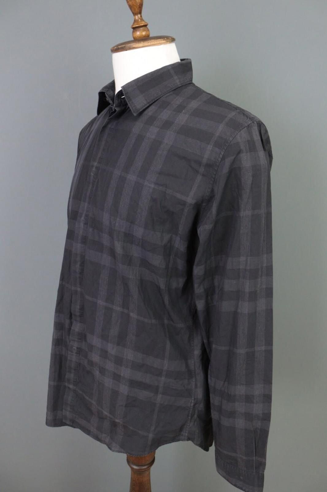 Designer Burberry London Gray Nova Check Button Down Shirt Size XL Size US XL / EU 56 / 4 - 7 Thumbnail