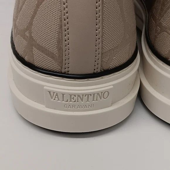Valentino Valentino Toile Iconographe Flocked Sneakers - EU43.5/US10.5 Size US 10.5 / EU 43-44 - 13 Thumbnail