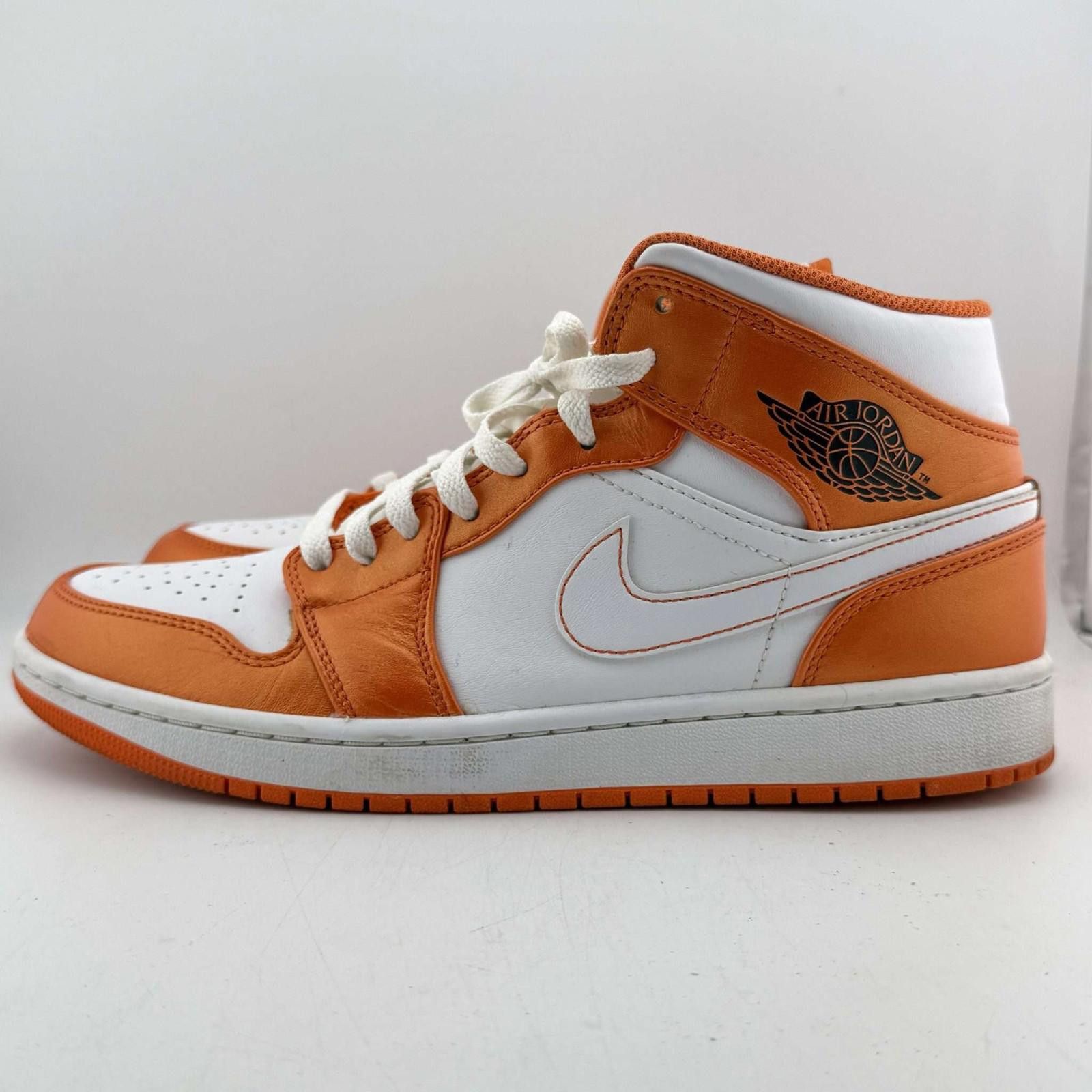 Jordan Brand Jordan 1 Mid Metallic Orange OG Box 9.5 Used Size US 9.5 / EU 42-43 - 2 Thumbnail
