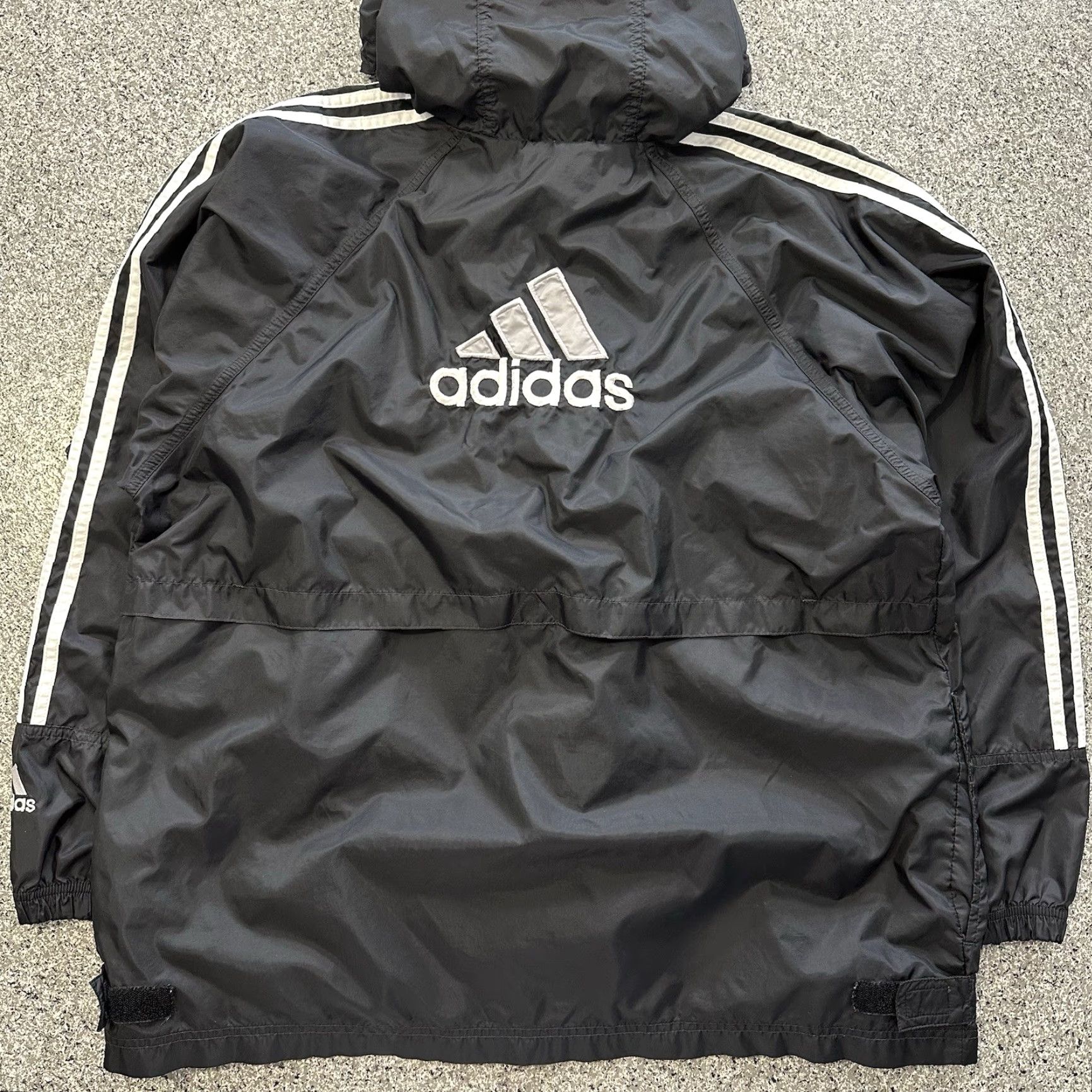 Adidas VINTAGE adidas Windbreaker Jacket Mens L Black Hooded Y2K 3 Stripes Full Zip Windbreaker Jacket Size US L / EU 52-54 / 3 - 5 Thumbnail