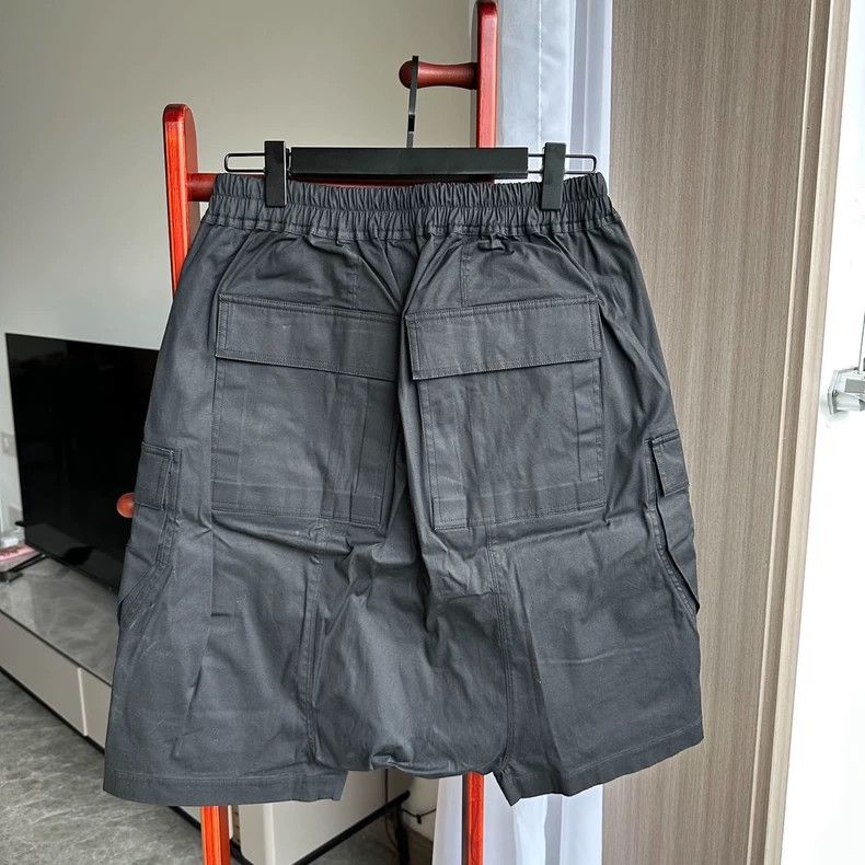 Rick Owens Rick Owens Black New Mainline Workwear Large Pocket Shorts Size US 40 / EU 56 - 2 Thumbnail
