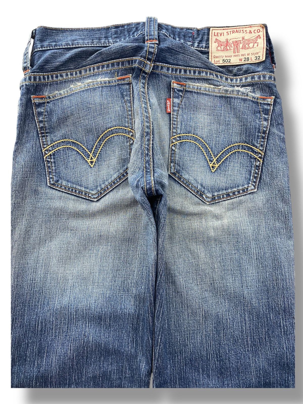 Levi's Levi’s Faded Blue Wash Whiskered Straight Leg Jeans Size US 30 / EU 46 - 4 Thumbnail