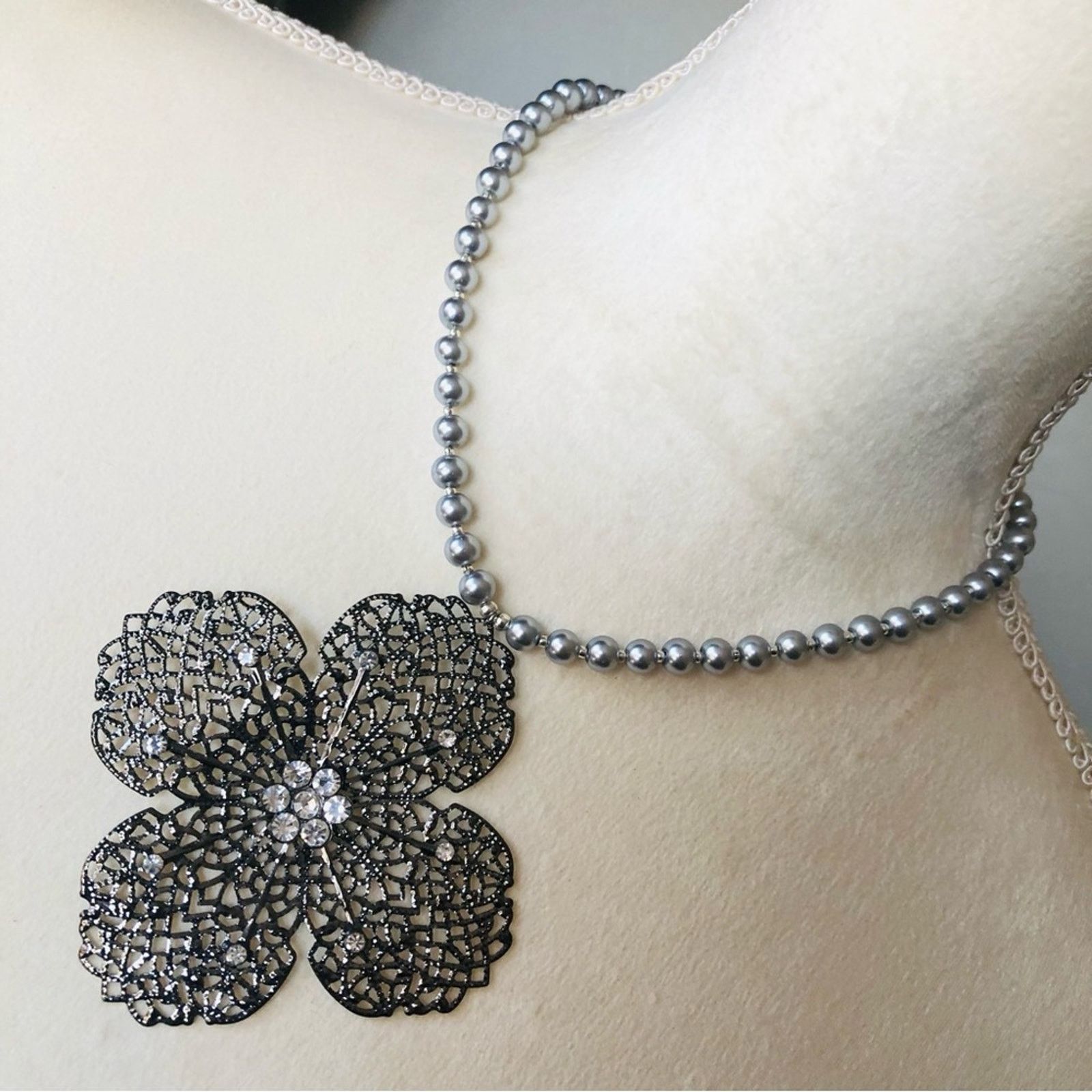 Handmade Handcrafted repurpose large filigree floral Pearl necklace Size ONE SIZE - 1 Thumbnail
