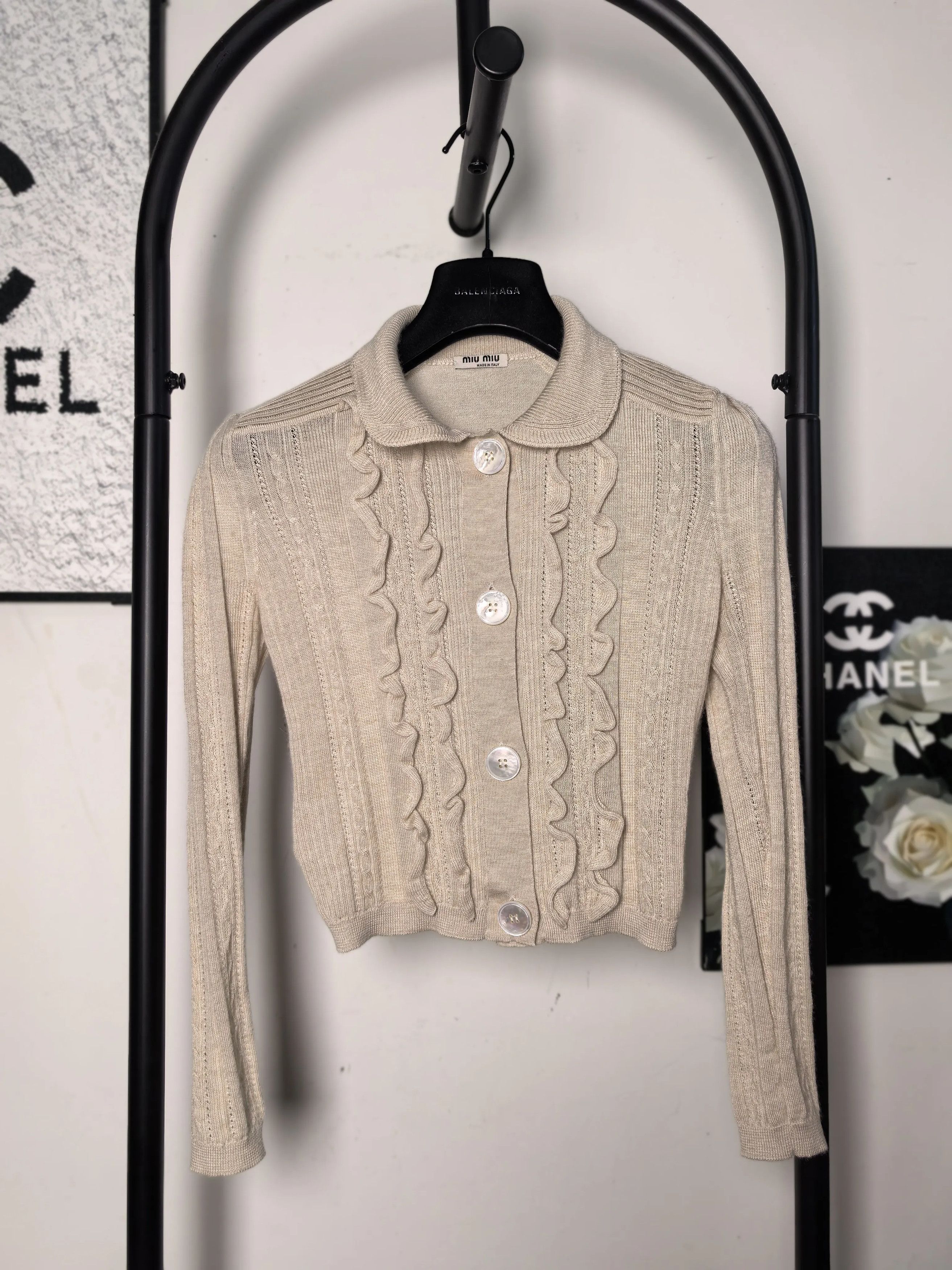 Miu Miu Miu Miu White Sweater M Women Size M / US 6-8 / IT 42-44 - 1 Thumbnail