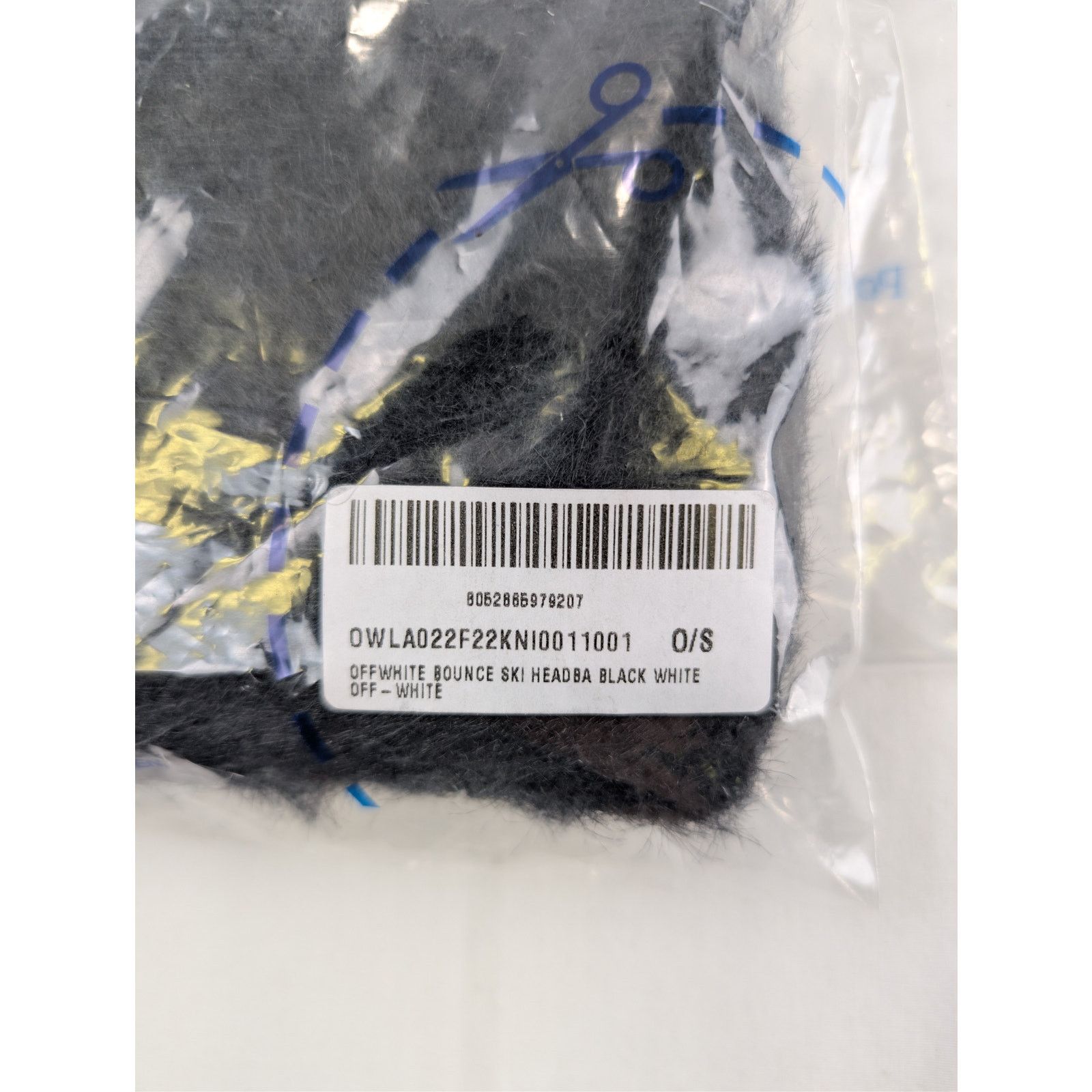 Off-White o1rshd1 Size: OS / Bounce Ski Headband in black faux-fur Size ONE SIZE - 17 Thumbnail