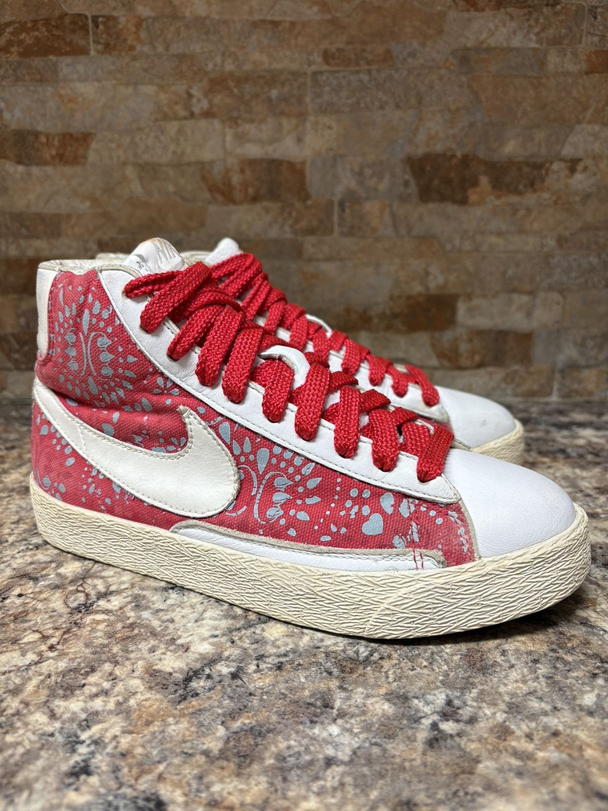 Nike Nike Blazer high Money Claw Wmns Size 7.5 Men’s Size 6 Size US 6 / EU 39 - 1 Thumbnail