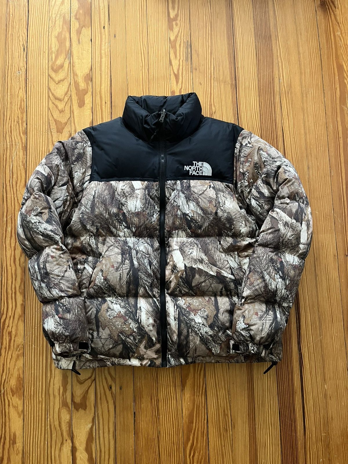 The North Face The North Face Nuptse Down Jacket Real Tree Camo Forest Size US L / EU 52-54 / 3 - 1 Thumbnail
