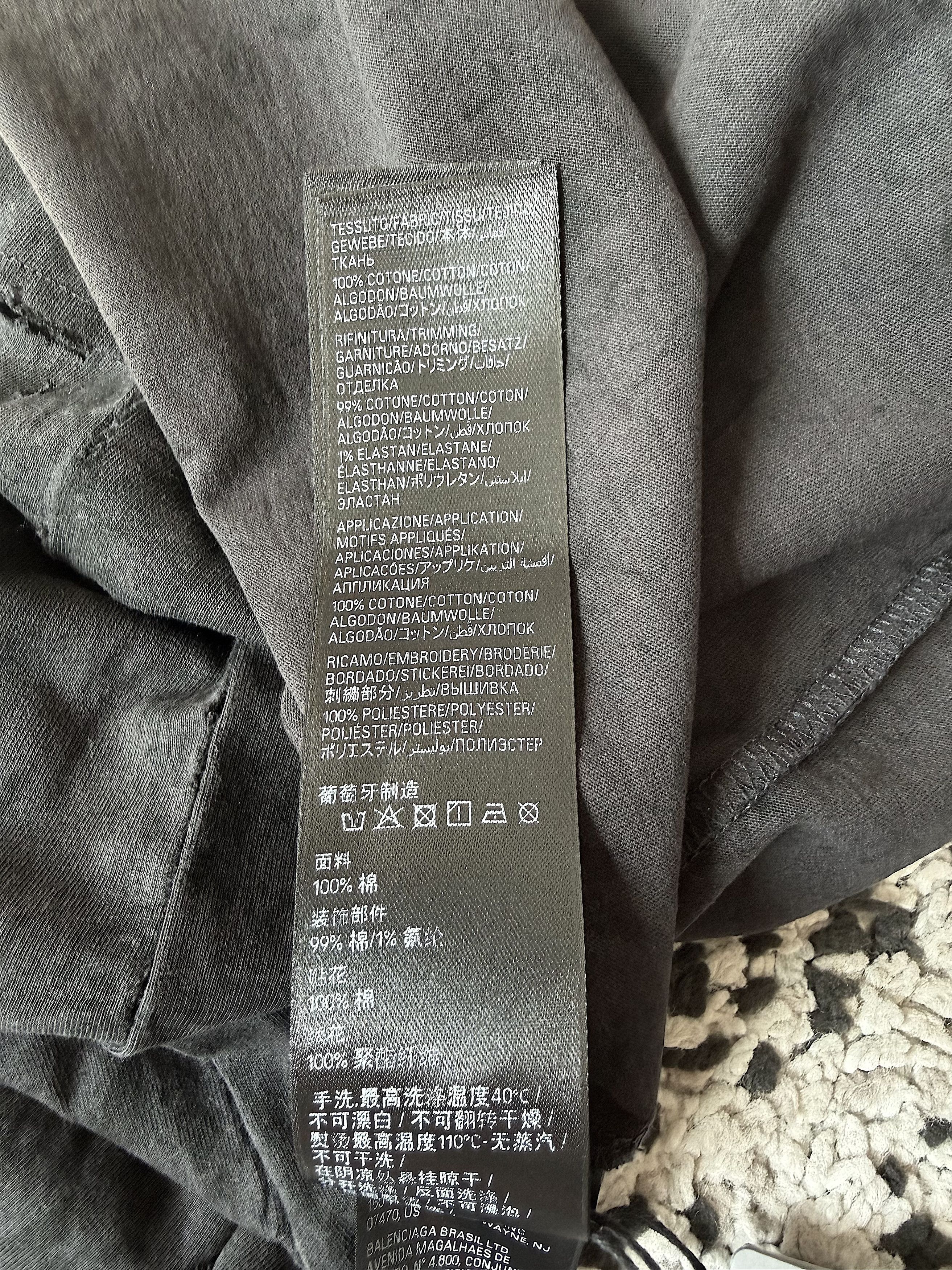 Balenciaga New Fall 25 Destroyed Emo Boxy T-Shirt (L) Size US L / EU 52-54 / 3 - 16 Thumbnail