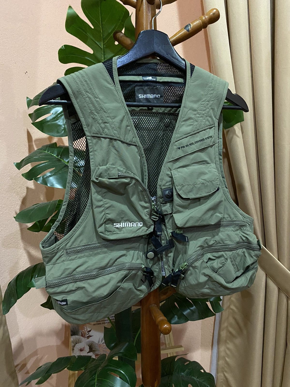 Japanese Brand VINTAGE SHIMANO UTILITY FISHING VEST JACKET Size US M / EU 48-50 / 2 - 5 Thumbnail
