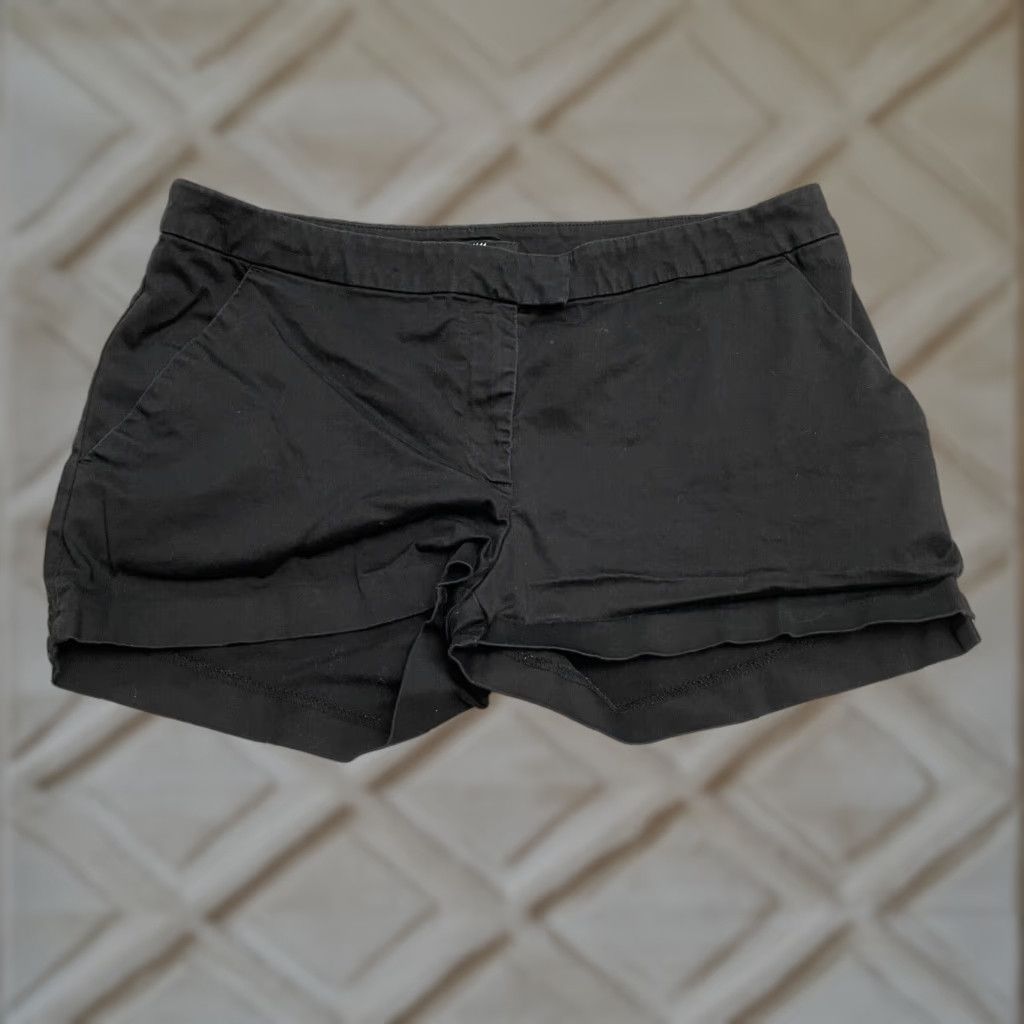 H&M H&M Shorts Womens 10 Black Chino Cotton Stretch Casual Pockets Mid Rise Size 32" / US 10 / IT 46 - 1 Thumbnail