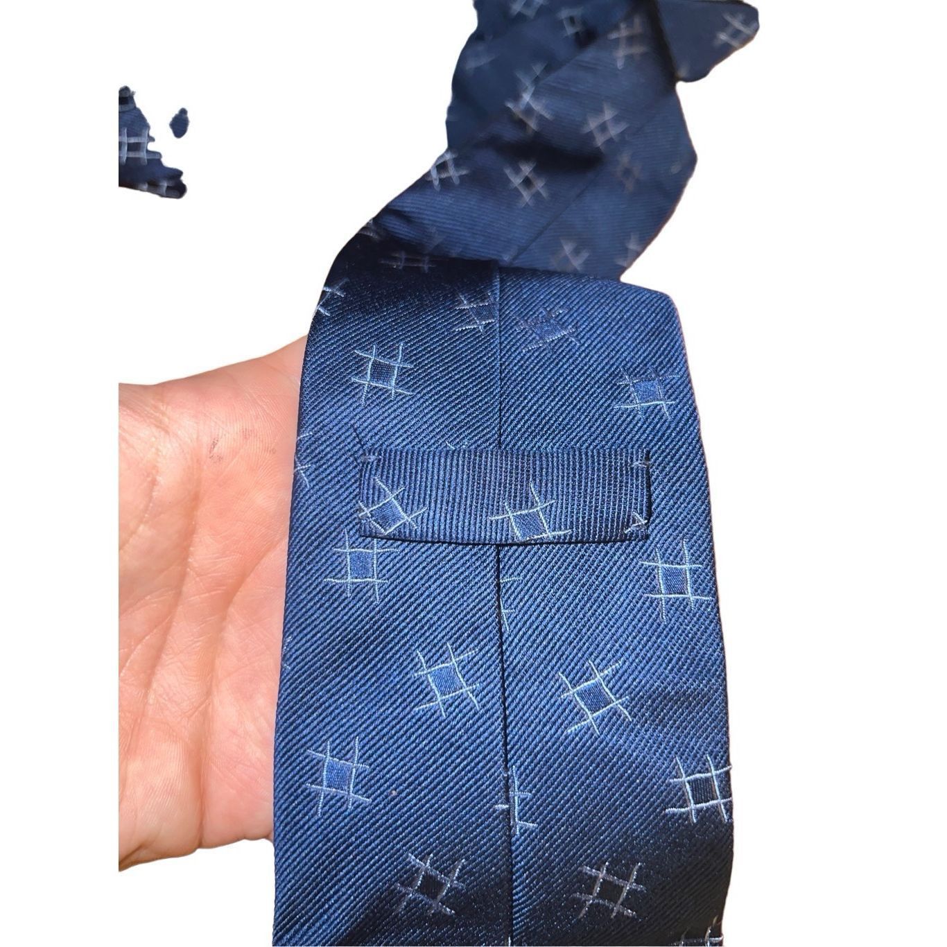 Paul Stuart Paul Stuart Navy Tick Tack Toe Print 100% Silk Handmade Neck Size ONE SIZE - 3 Thumbnail