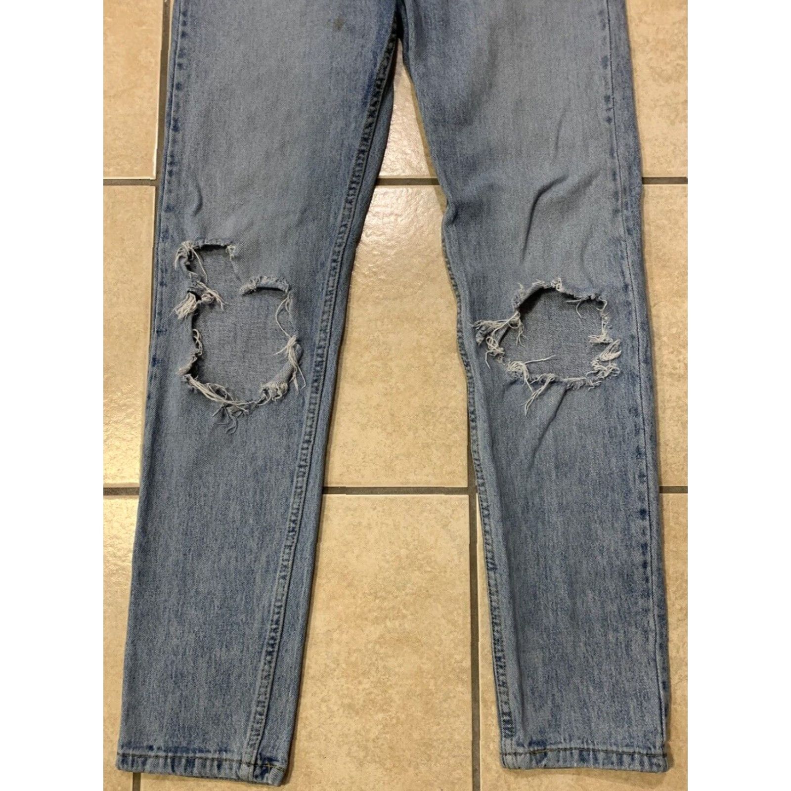 Levi's Levi's Jeans Men's 32X34 512 Slim Tapered Light Wash Distressed Denim Blue 5-Pocket Size US 32 / EU 48 - 3 Thumbnail