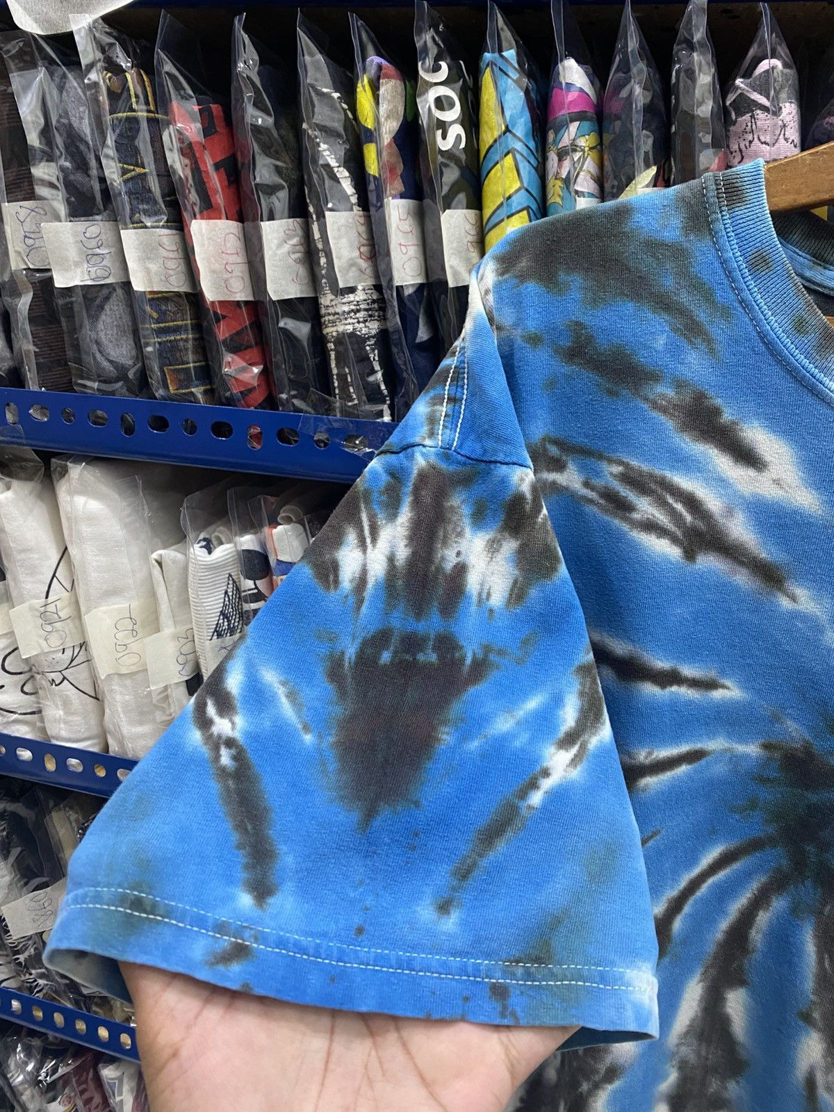Vintage VINTAGE TYE DYE TSHIRT Size US XL / EU 56 / 4 - 8 Thumbnail