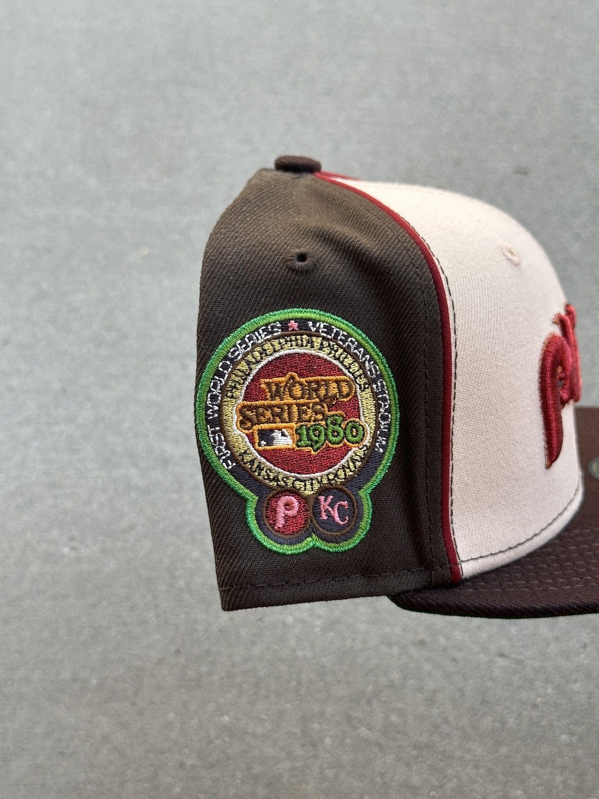 MLB × MyFitteds × New Era Philadelphia Phillies Script Panel Fitted 7 1/4 Myfitteds Size ONE SIZE - 2 Thumbnail