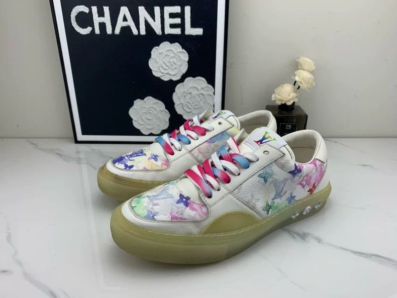 Louis Vuitton Louis Vuitton Louis Vuitton Ollie Watercolor Sneakers Size Size US 8 / EU 41 - 7 Thumbnail