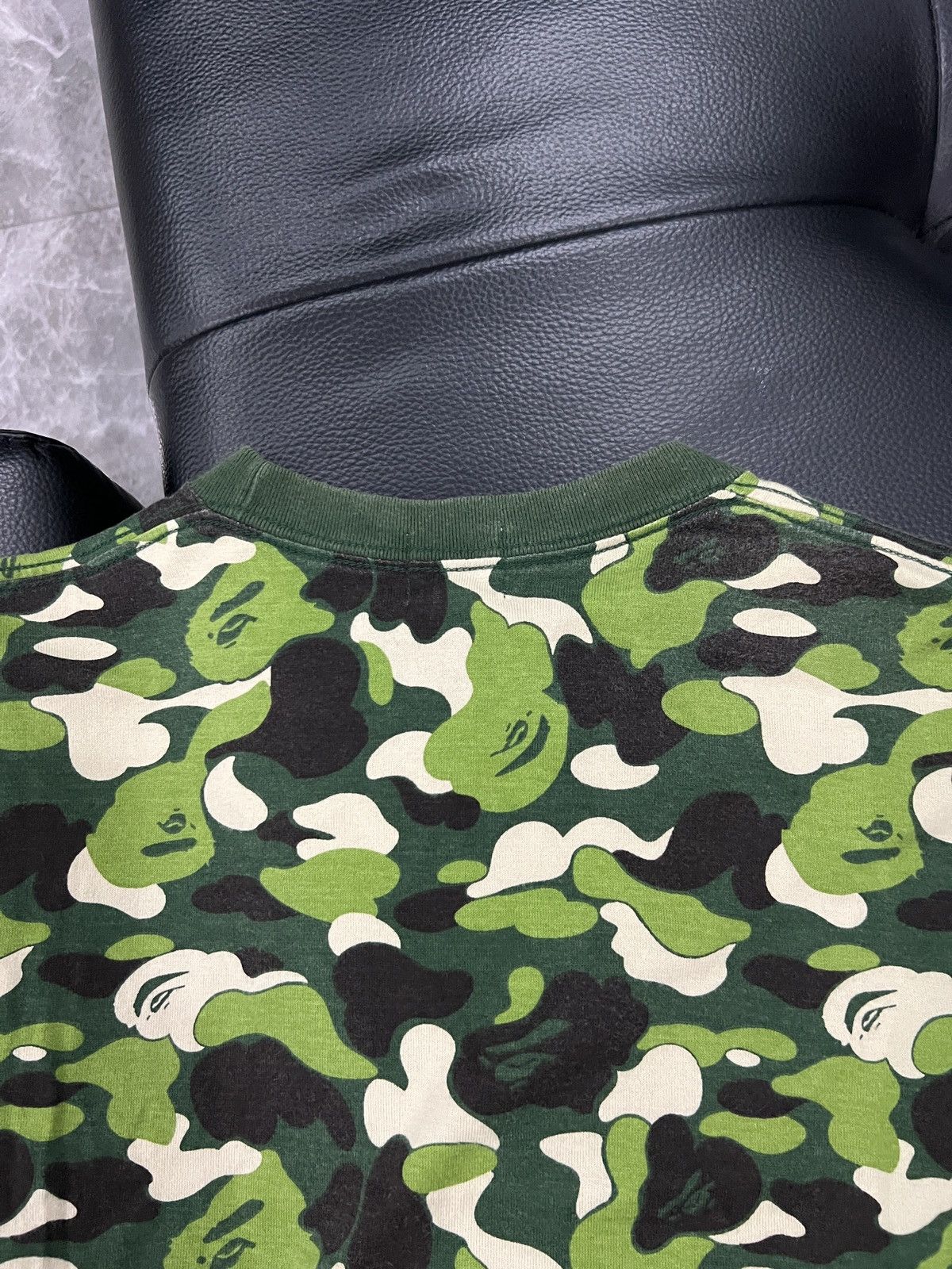 Bape A Bathing Ape 2008–2012 Green Camo Logo T-Shirt Size US M / EU 48-50 / 2 - 8 Thumbnail
