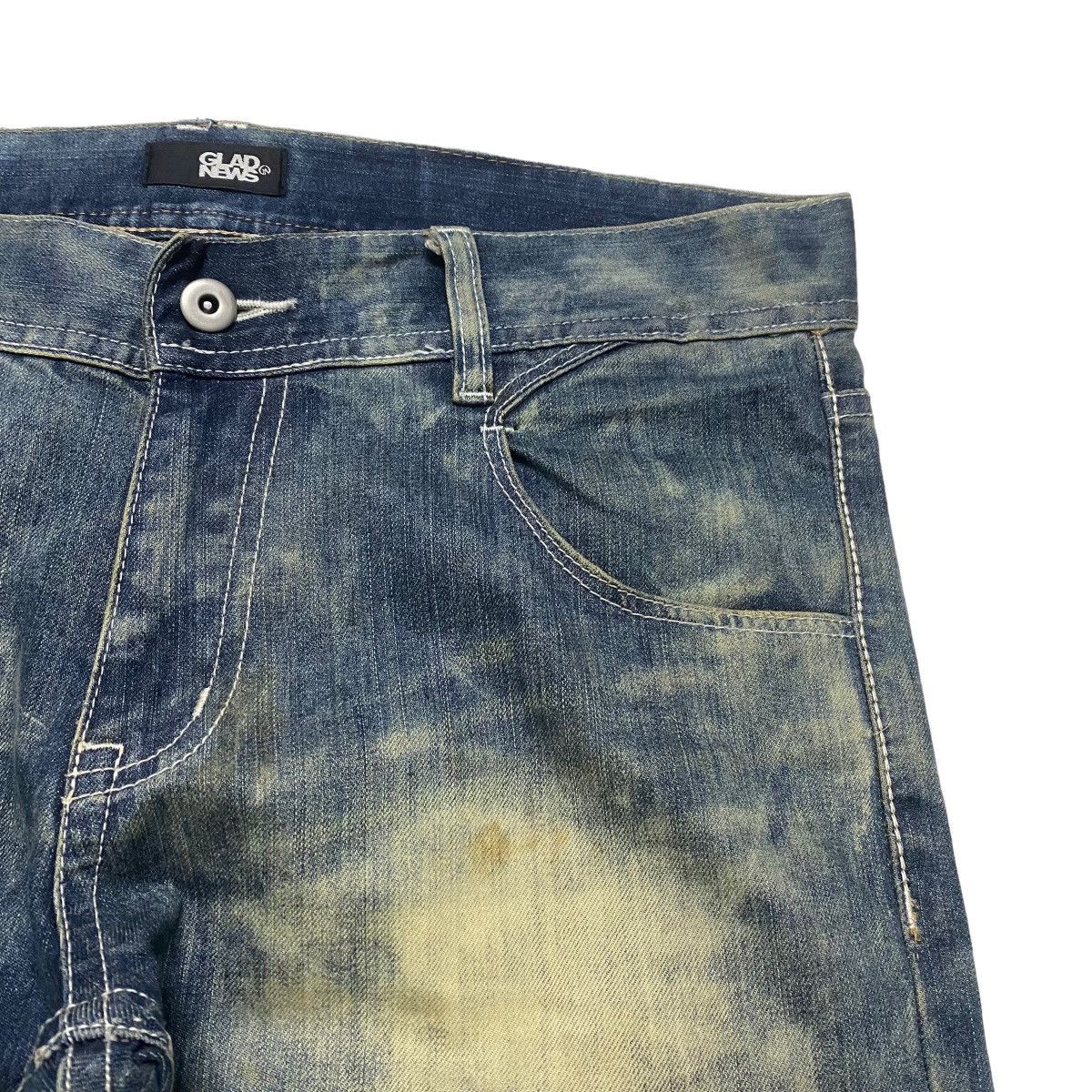 Le Grande Bleu (L.G.B.) GLAD NEWS Denim Low Flare Studded Jeans Size US 33 - 5 Thumbnail