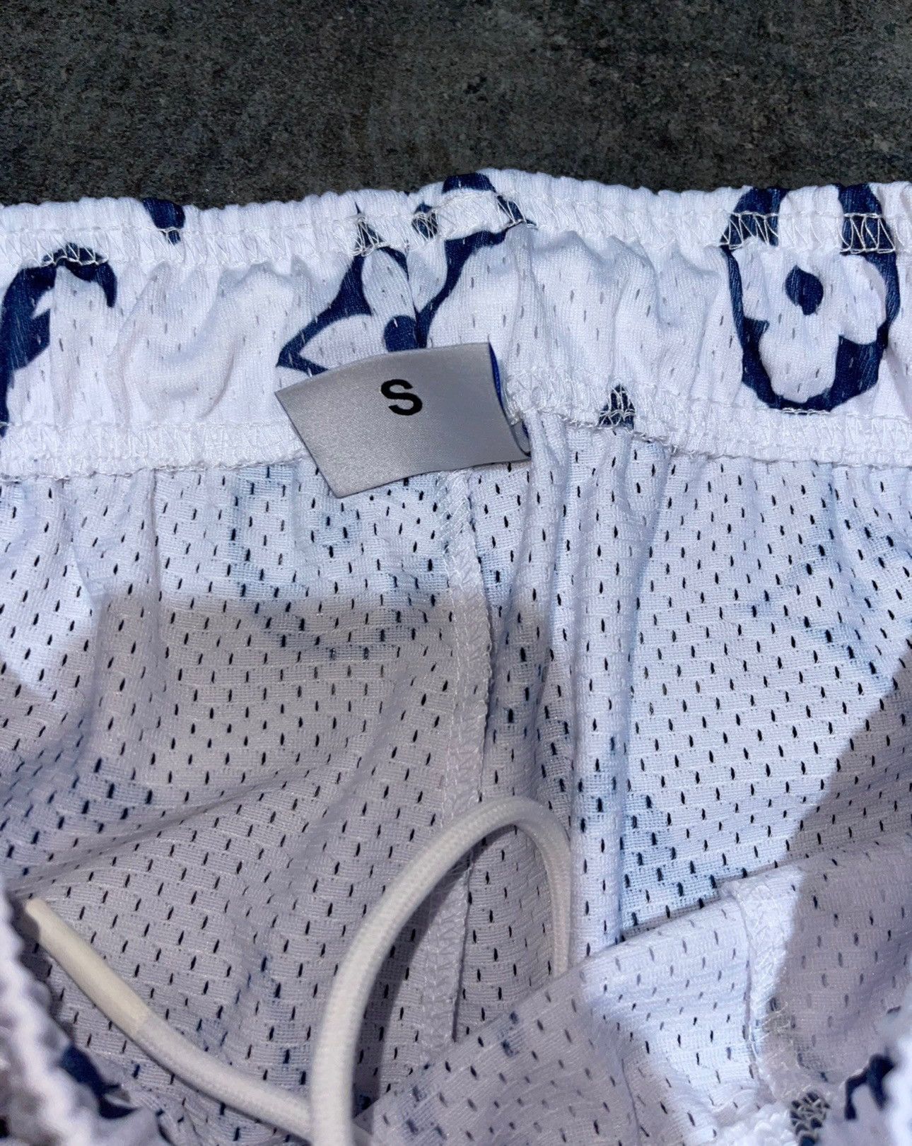 Bravest Studios Bravest Studios ‘LV / Braves’ Shorts / Size SMALL Size US 32 / EU 48 - 4 Thumbnail