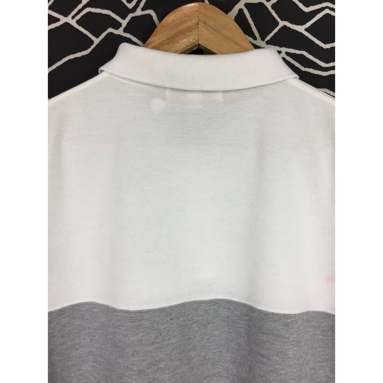 Valentino Vtg Valentino Jeans Embroidered Logo Polo Tee Size 50 Size US L / EU 52-54 / 3 - 14 Thumbnail
