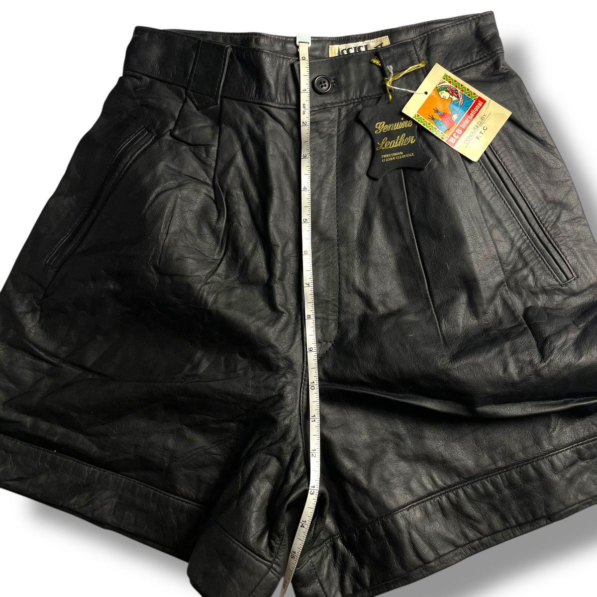 Genuine Leather BRAND NEW OLD STOCK COWHDE GENUINE LEATHER SHORTS Size 24" / US 00 / IT 34 - 13 Thumbnail