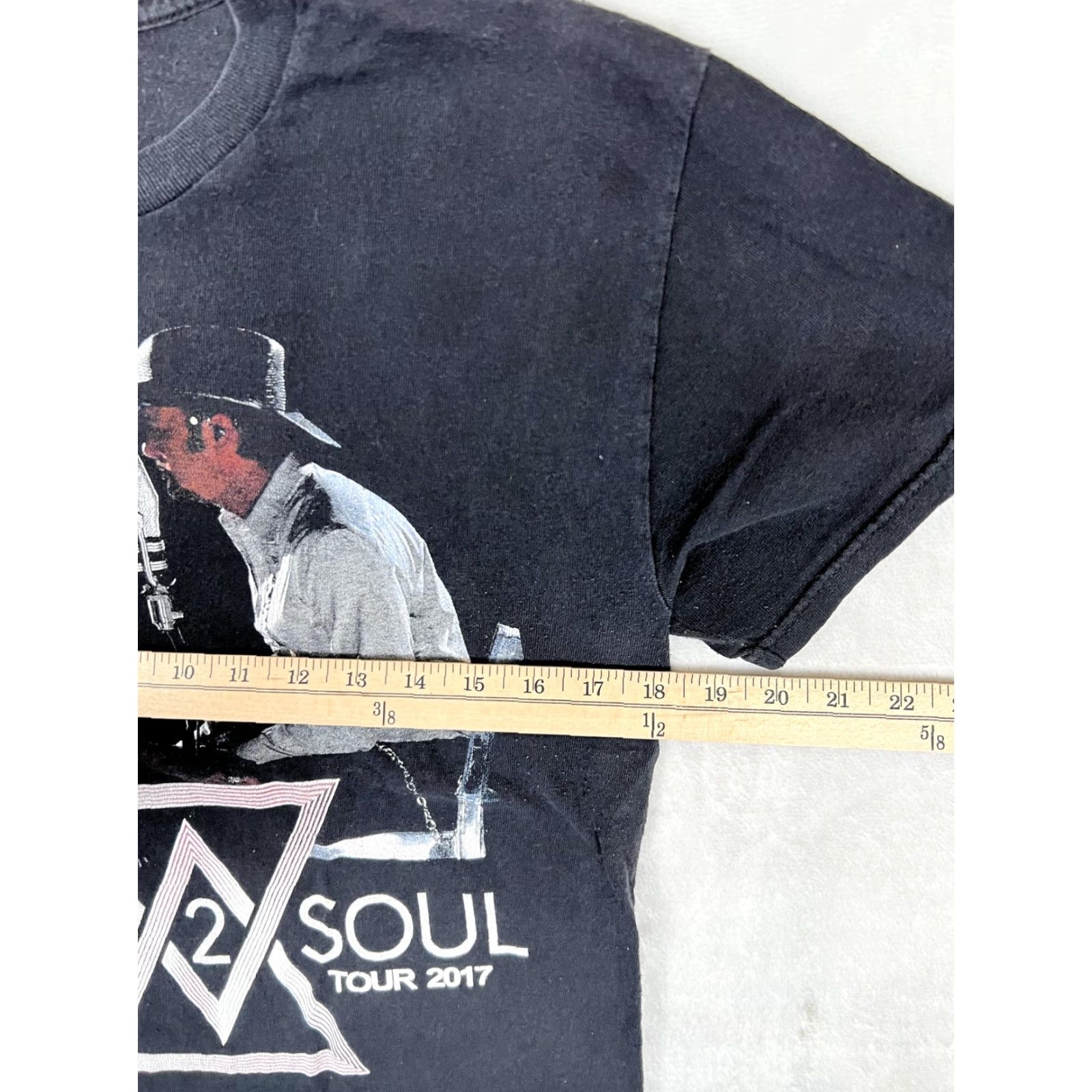 Vintage Tim McGraw Faith Hill Soul 2 Soul T-Shirt Small Black 2017 Tour Concert Size US S / EU 44-46 / 1 - 7 Thumbnail