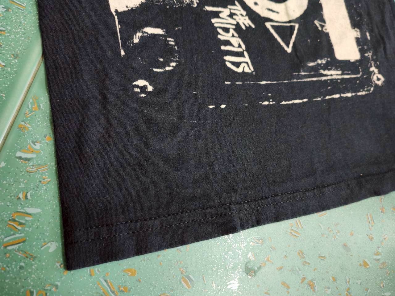 Other misfits we are 138 skull logo 00's Vintage T Shirt 16.5/25.7 Size US XS / EU 42 / 0 - 5 Thumbnail