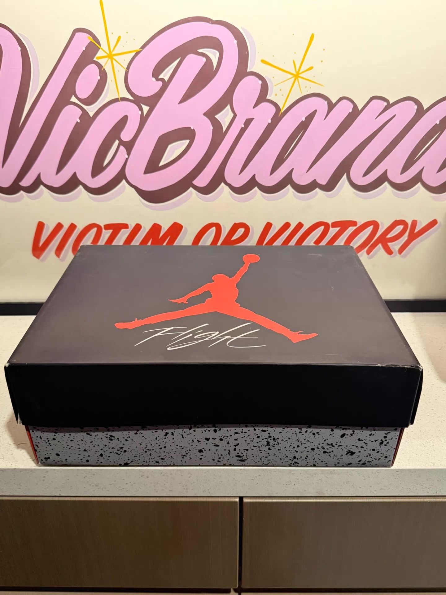 Nike Jordan Air Jordan 4 Retro Fire Red shoes。Ｑ20 Size US 8 / EU 41 - 3 Thumbnail