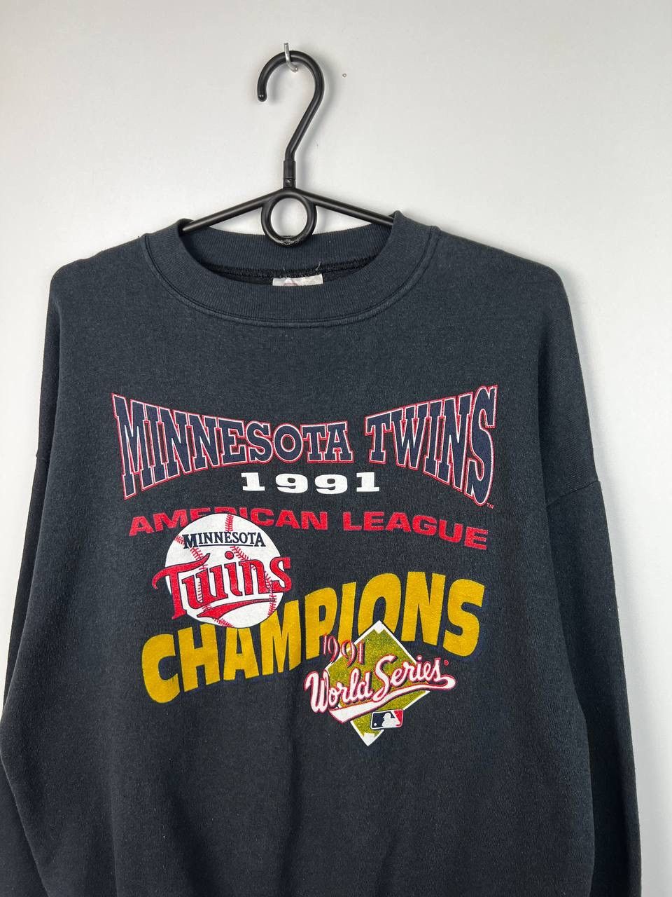 Vintage Minnesota Twins 1991 MLB vintage Sweatshirt size L Size US L / EU 52-54 / 3 - 3 Thumbnail