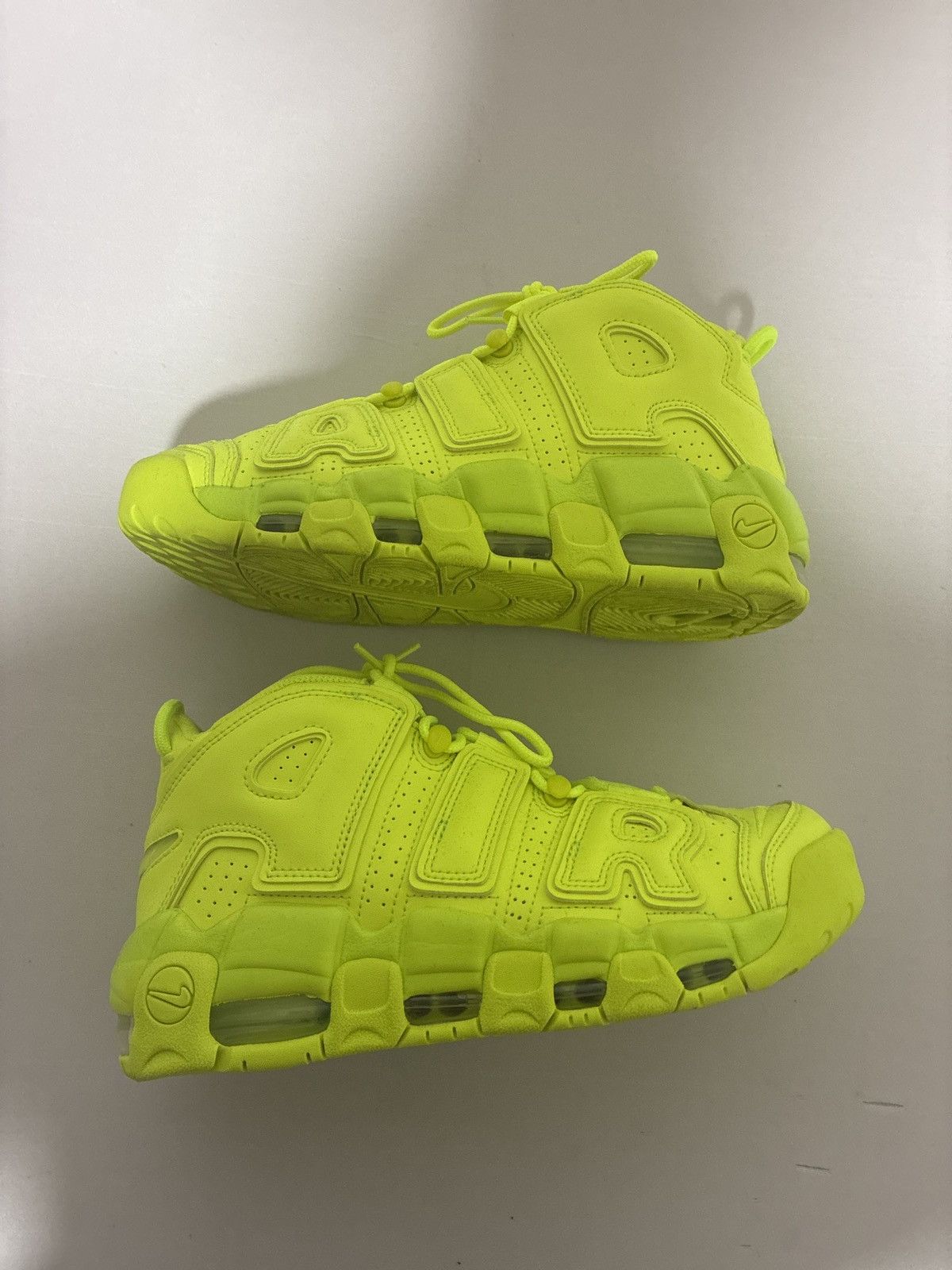 Nike Nike Air More Uptempo '96 'Volt' Size US 7 / EU 40 - 2 Thumbnail