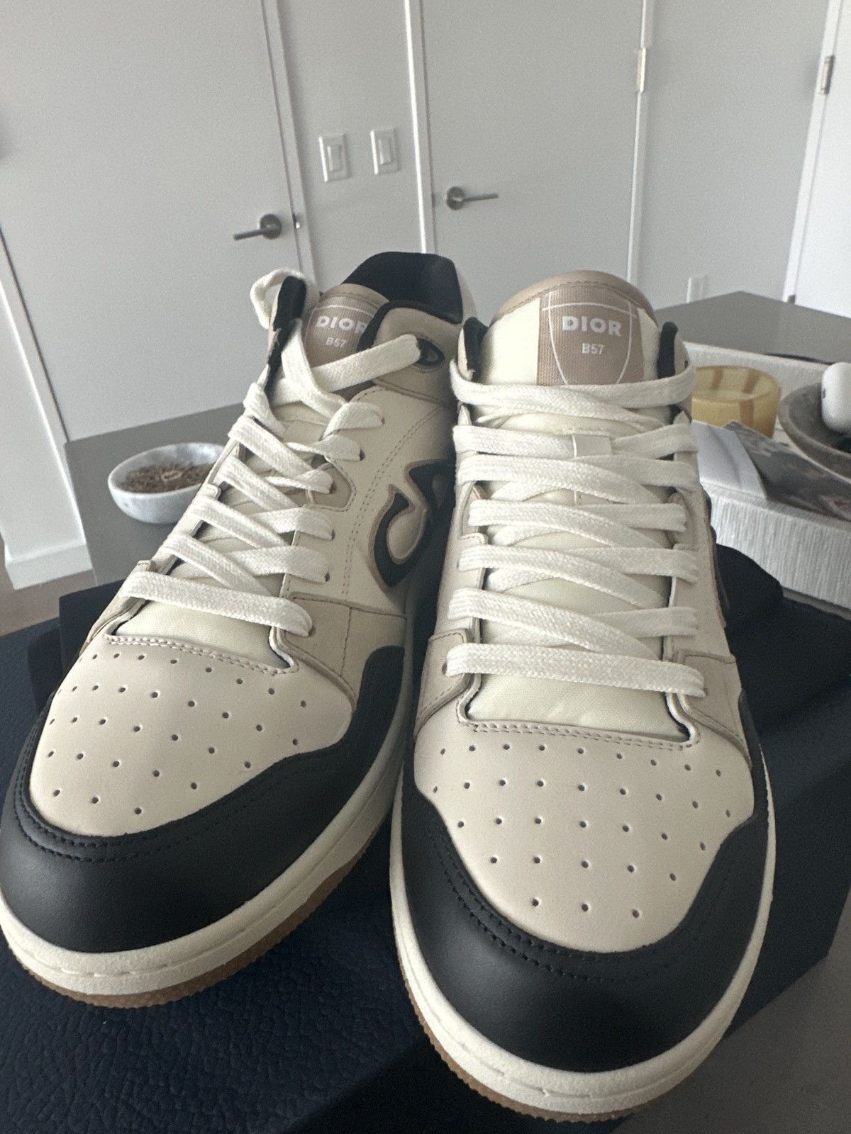 Dior Dior B57 sneaker cream/brown size 42 - 9US Size US 9 / EU 42 - 9 Thumbnail