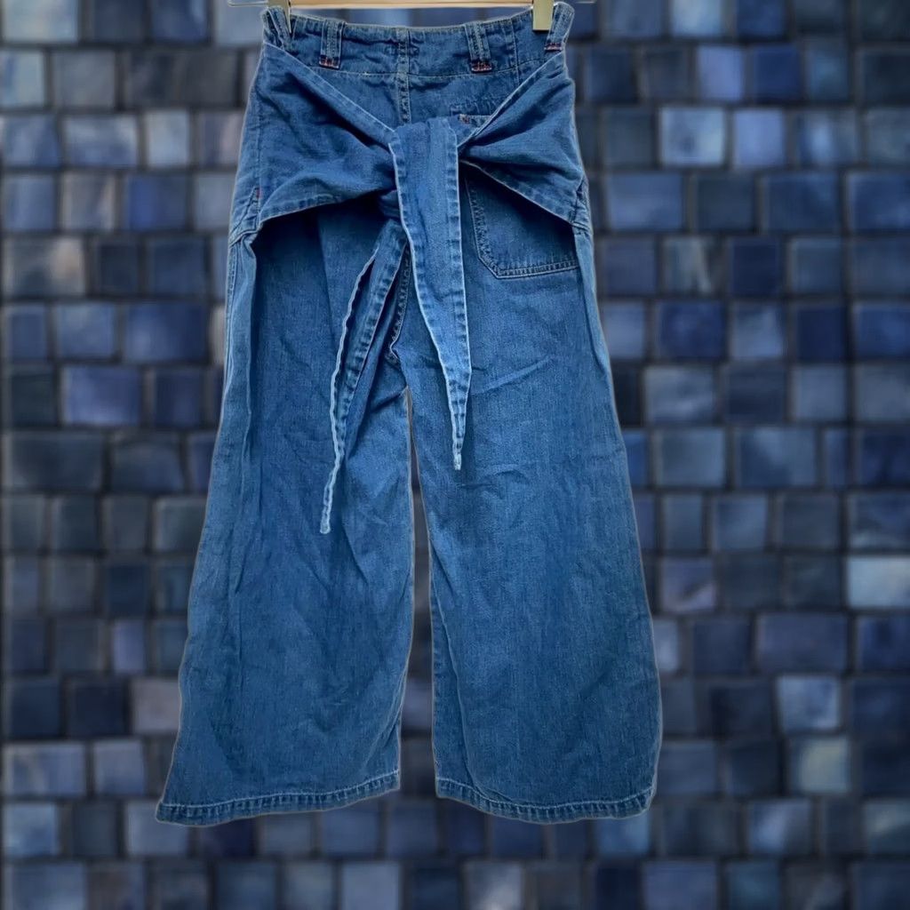 Kapital KAPITAL Indigo Blue Cotton Wide Pants XS Womens Inseam 47cm Wide-Leg Jeans-Style Boss Waist 34cm, Regular Rise 34cm, Denim, Used good condition Size 26" / US 2 / IT 38 - 1 Thumbnail
