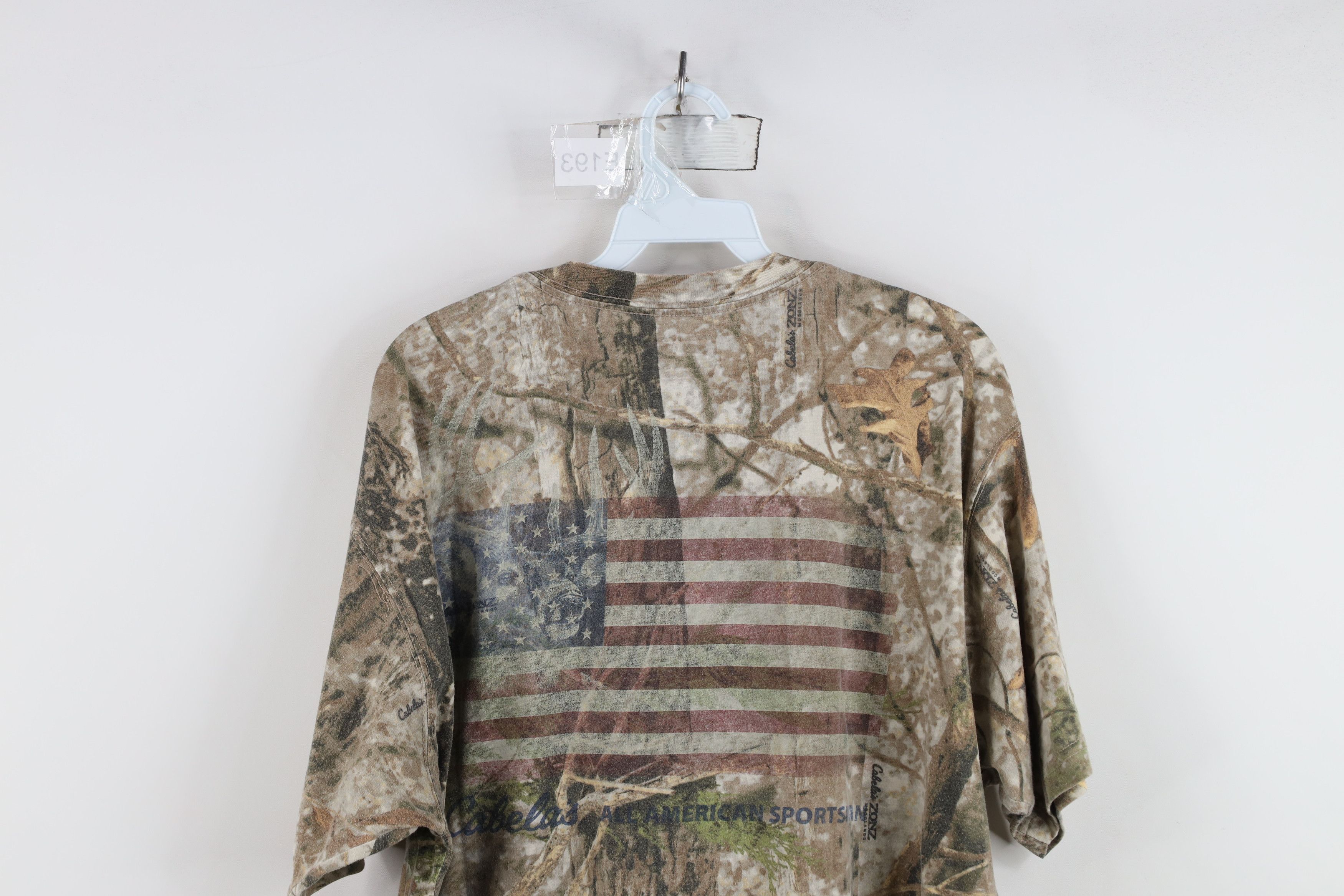 Cabelas Vintage Cabelas Distressed Camouflage Short Sleeve T-Shirt Size US XL / EU 56 / 4 - 14 Thumbnail