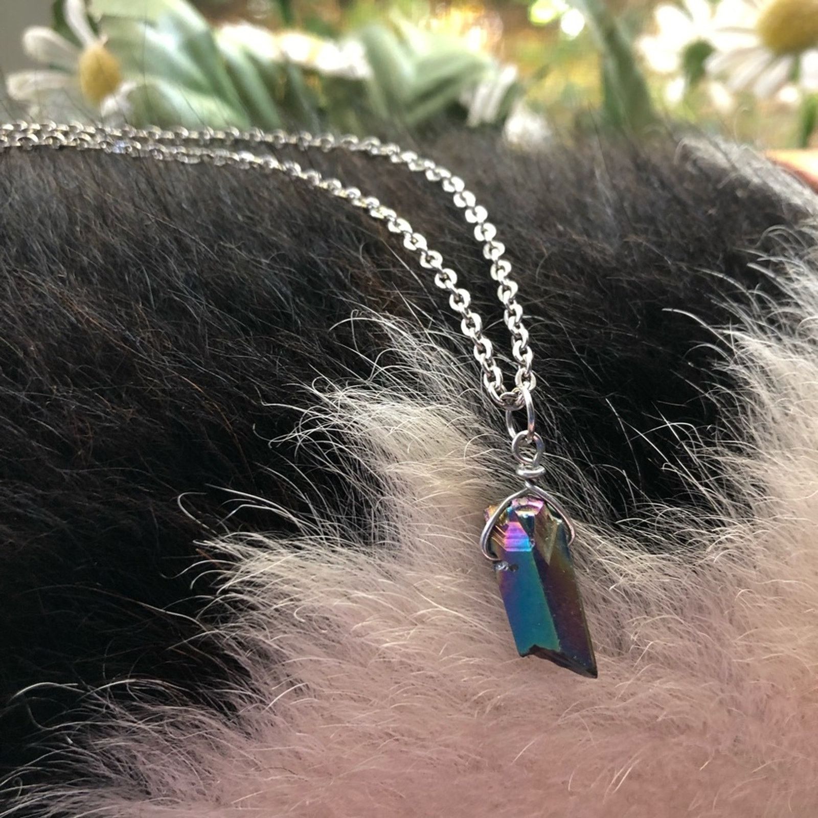 Vintage Vintage rough rainbow crystal on 18kt gold chain necklace Size ONE SIZE - 2 Thumbnail