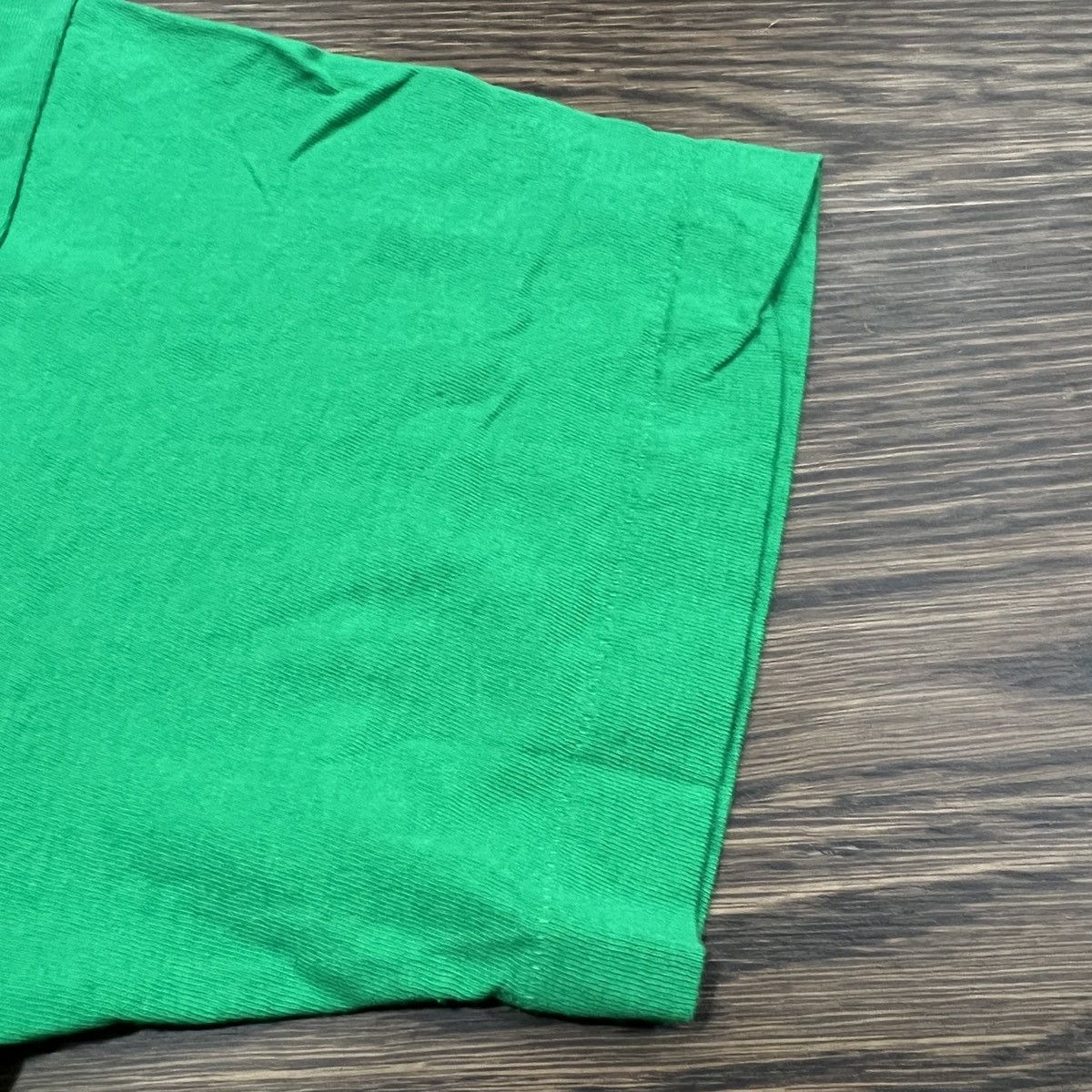 Vintage Vintage 90s Ireland tourist single stitch shirt Size US L / EU 52-54 / 3 - 3 Thumbnail