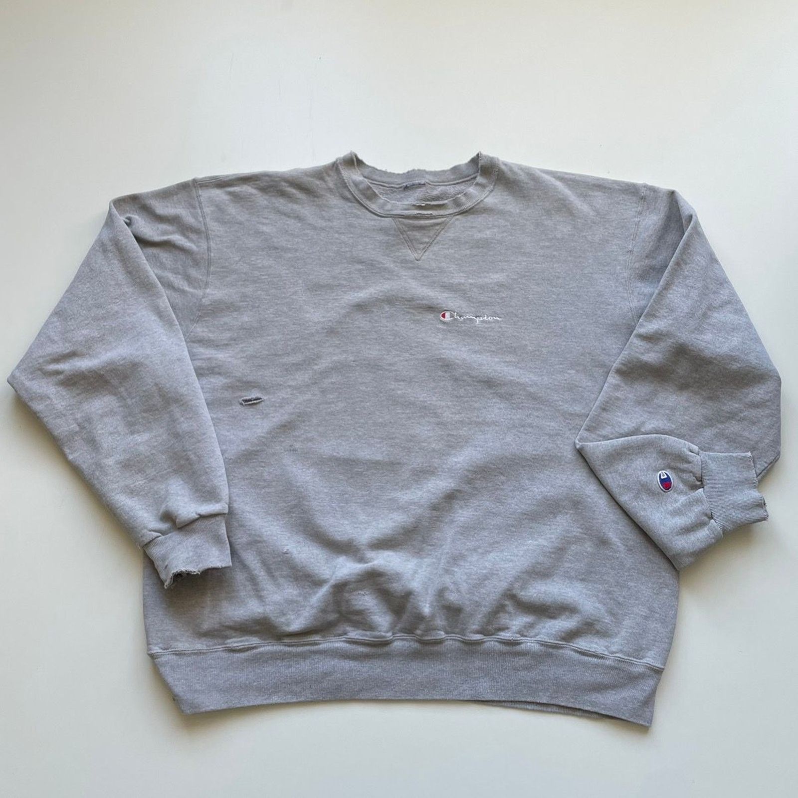 Champion Vintage 90s Champion Heavyweight Crewneck XL Distressed Size US XL / EU 56 / 4 - 1 Thumbnail