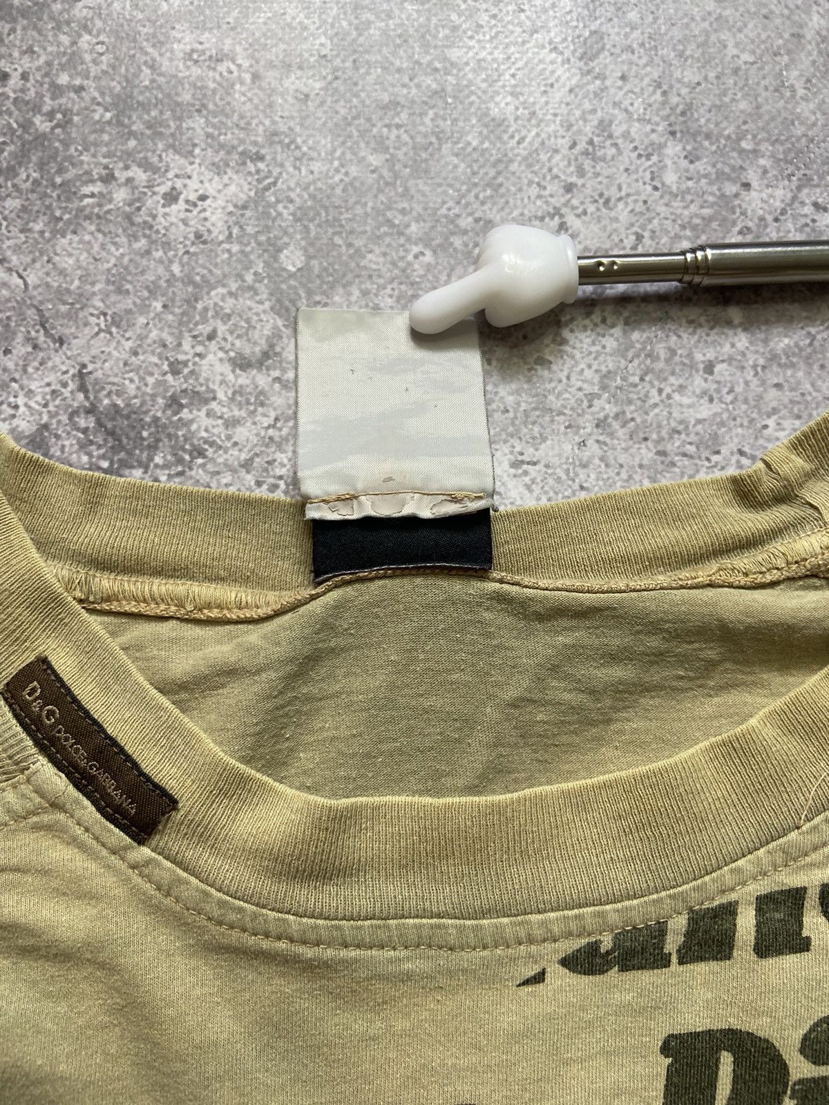 Dolce & Gabbana DOLCE AND GABANNA D&G DISTRESSED Beige Y2K TEE Size US XXL / EU 58 / 5 - 4 Thumbnail