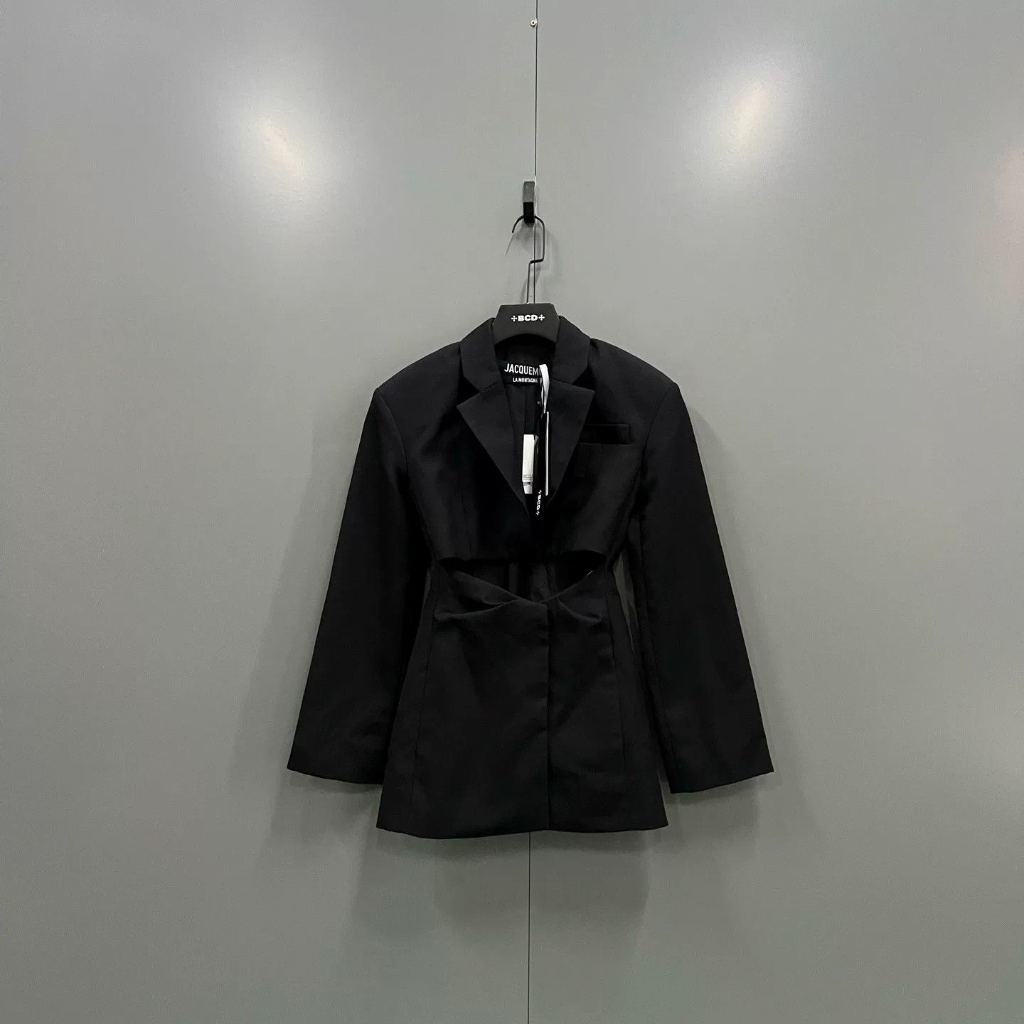 Jacquemus Jacquemus Black Tailored Cut-Out Blazer Size XS / US 0-2 / IT 36-38 - 1 Thumbnail