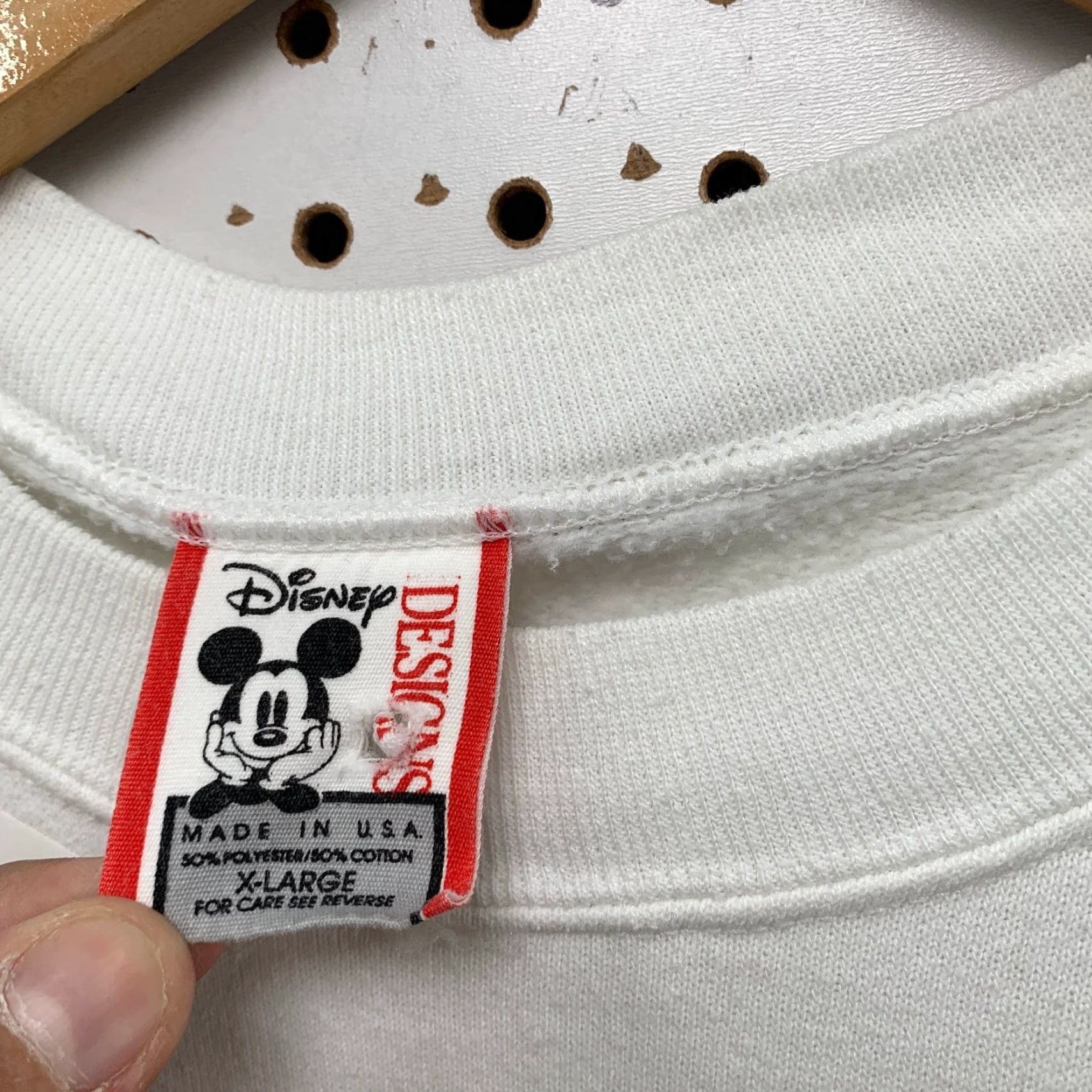 Disney VINTAGE Disney Minnie Mouse Sweatshirt Women XL White Red Double Sided Made USA Size XL / US 12-14 / IT 48-50 - 6 Thumbnail