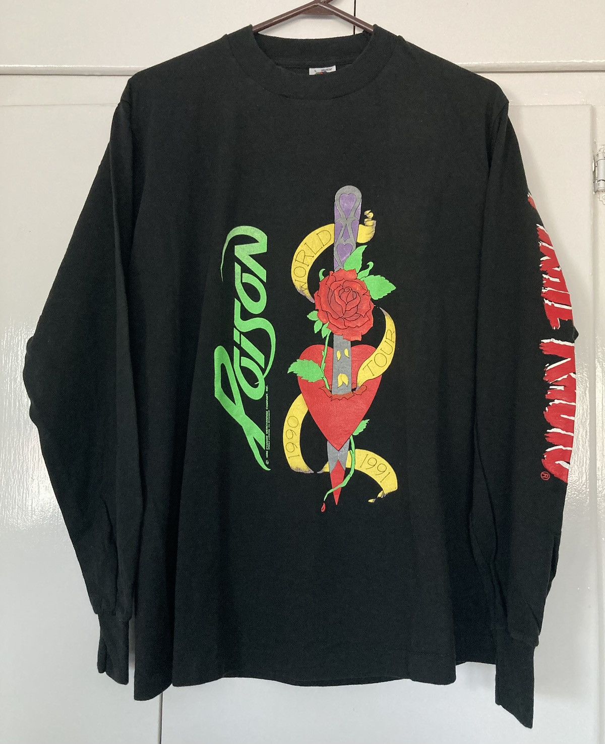 Fruit Of The Loom POISON FLESH & BLOOD PIRATE RADIO SHIRT WORLD TOUR 1990 1991 Size US L / EU 52-54 / 3 - 1 Thumbnail