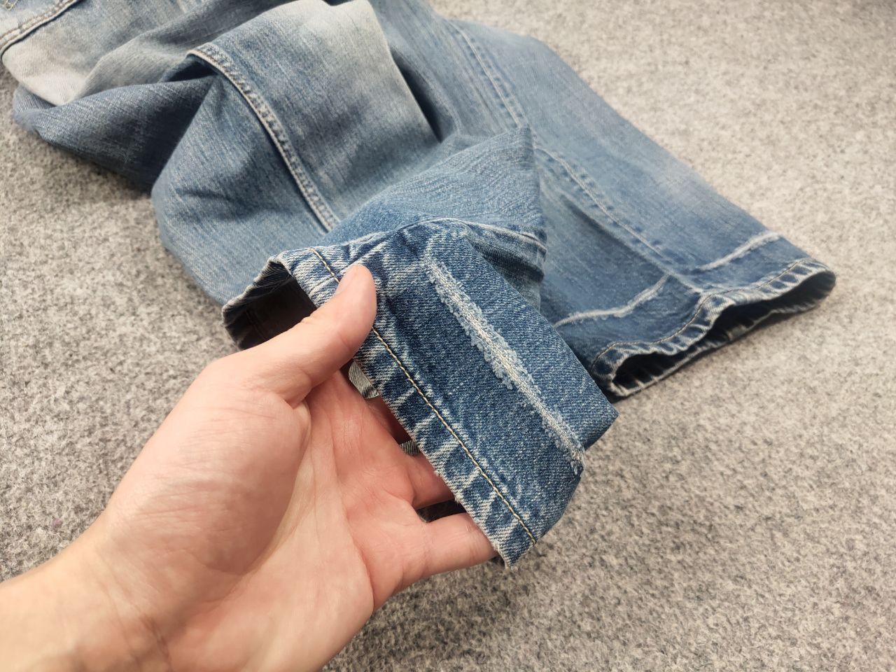 Levi's Vintage 90's Levi's 501 Perfect Faded Denim Jeans USA Style Size US 31 - 14 Thumbnail