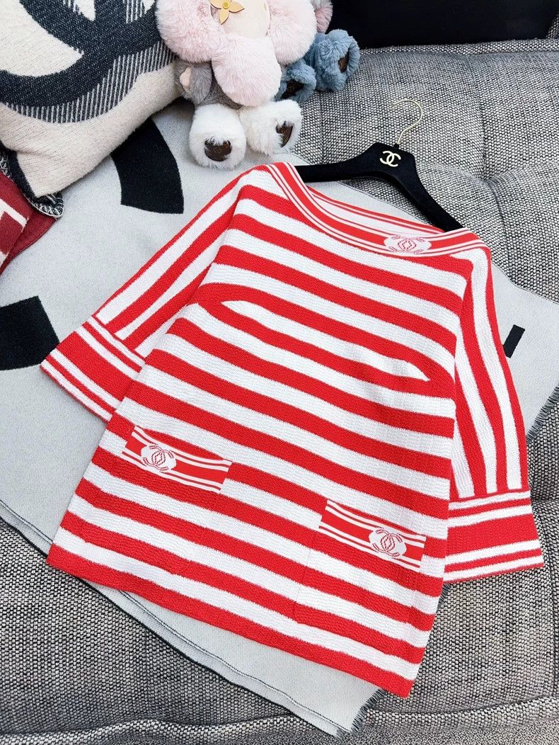Chanel Chanel 19p spring and summer preview red and white striped Size S / US 4 / IT 40 - 3 Thumbnail