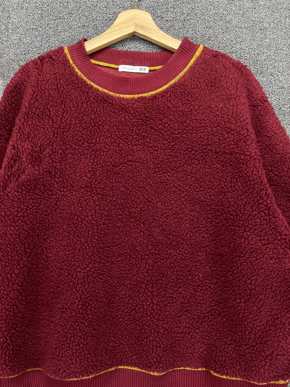 JW Anderson J.W.Anderson X Uniqlo Deep Pile Fleece Red Sweatshirt Size L / US 10 / IT 46 - 5 Thumbnail
