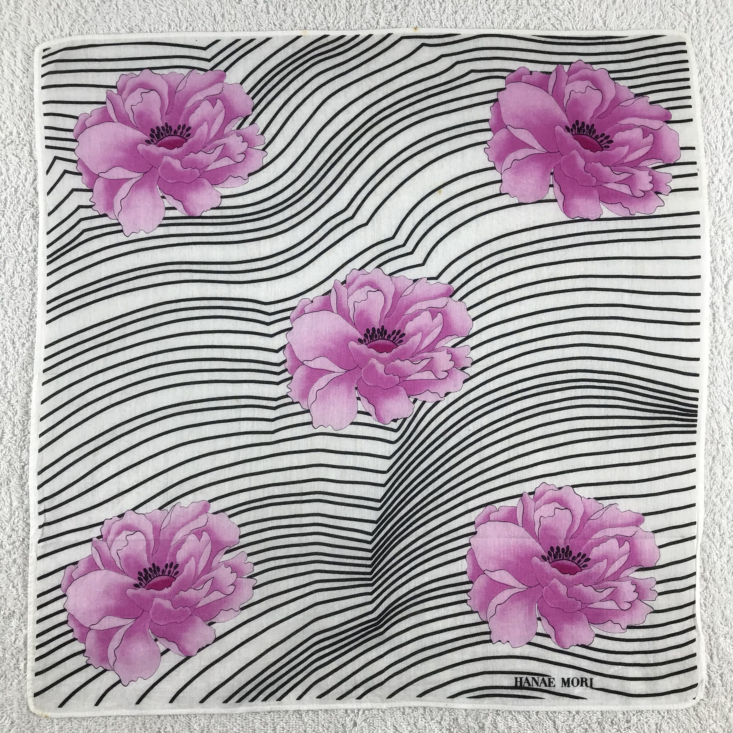 Hanae Mori × Vintage Hanae Mori Bandana / Handkerchief / Neckerchief - S220 Size ONE SIZE - 1 Thumbnail