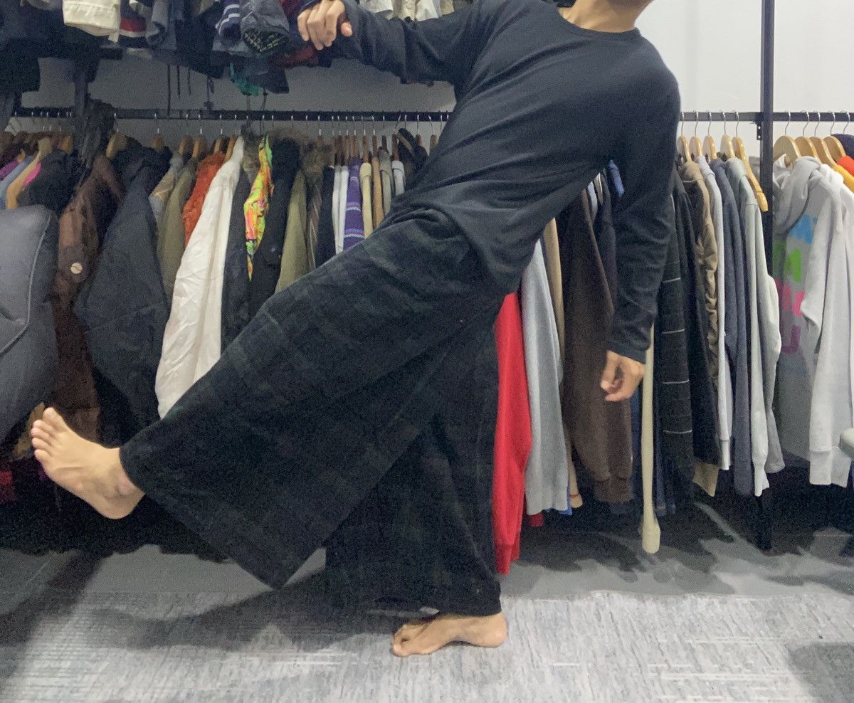 Designer × Issey Miyake × Japanese Brand Sick☠️ Studio Clip Corduroy Loose Pants Pleated Issey Miyake Size US 31 - 17 Thumbnail