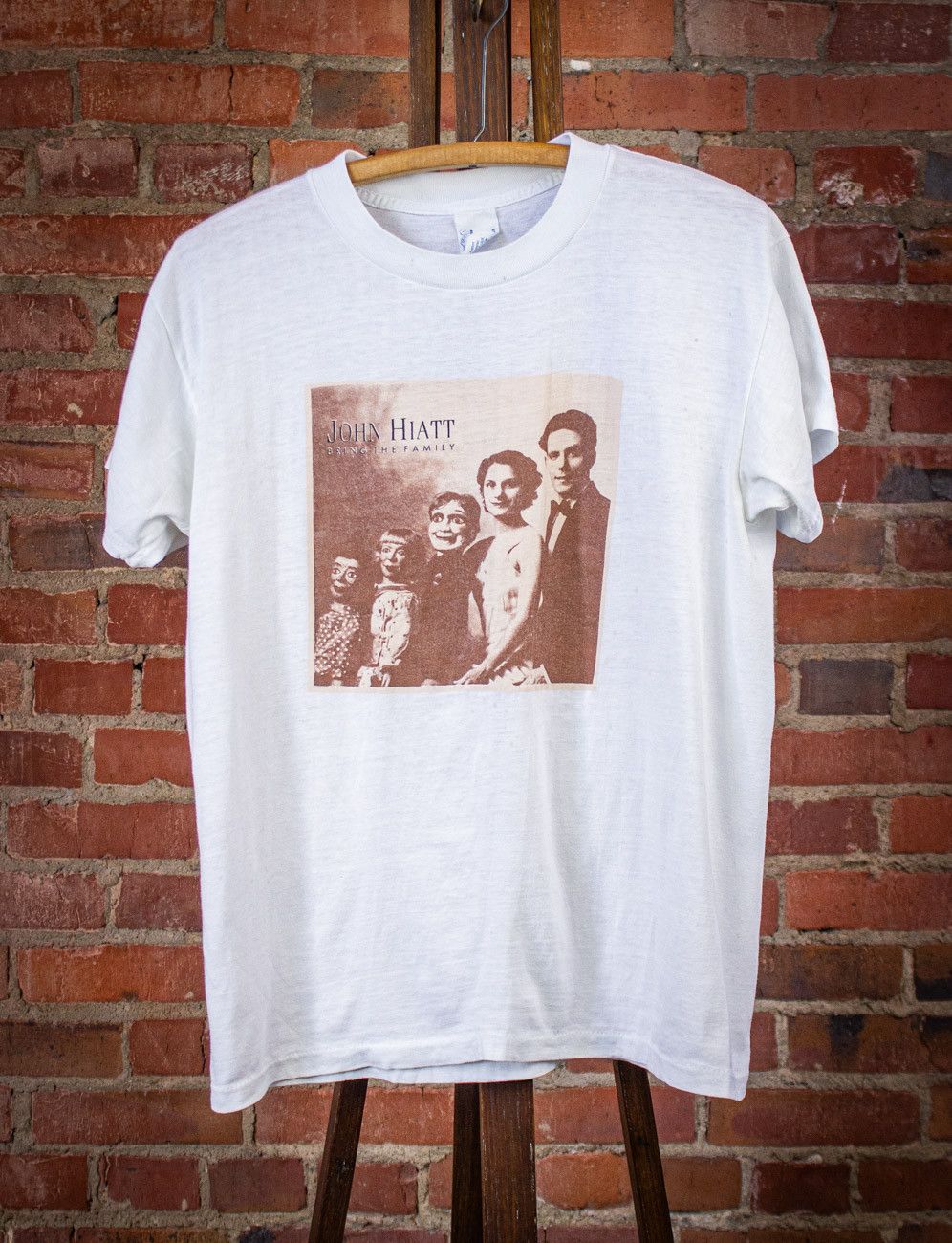 Band Tees × Vintage Vintage John Hiatt Bring the Family Concert T Shirt 1987 Size US L / EU 52-54 / 3 - 1 Thumbnail